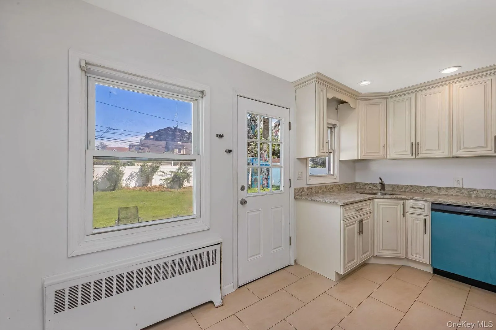 82 Pengon Circle, Hempstead, NY, 4 Bedrooms Bedrooms, 7 Rooms Rooms,3 BathroomsBathrooms,Residential,For Rent,Pengon,0,1053696 82 Pengon Circle, Hempstead, NY, 4 Bedrooms Bedrooms, 7 Rooms Rooms,3 BathroomsBathrooms,Residential,For Rent,Pengon,0,1053696