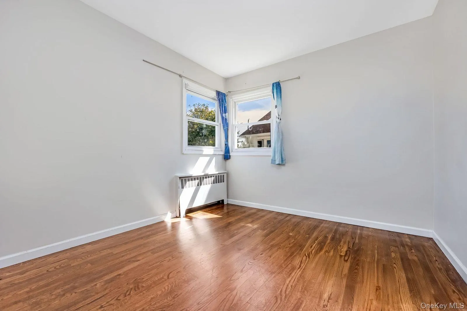 82 Pengon Circle, Hempstead, NY, 4 Bedrooms Bedrooms, 7 Rooms Rooms,3 BathroomsBathrooms,Residential,For Rent,Pengon,0,1053696 82 Pengon Circle, Hempstead, NY, 4 Bedrooms Bedrooms, 7 Rooms Rooms,3 BathroomsBathrooms,Residential,For Rent,Pengon,0,1053696