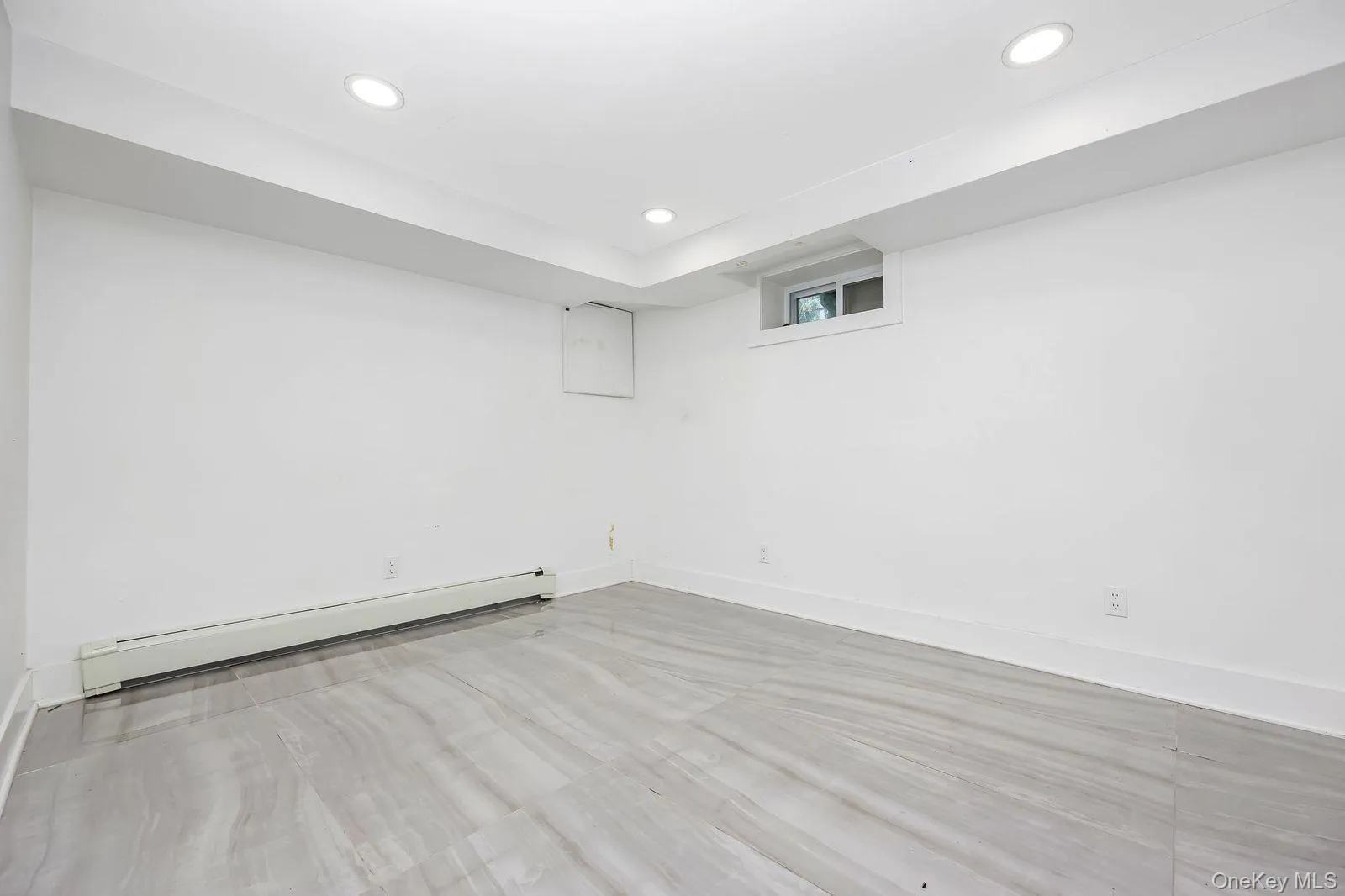 82 Pengon Circle, Hempstead, NY, 4 Bedrooms Bedrooms, 7 Rooms Rooms,3 BathroomsBathrooms,Residential,For Rent,Pengon,0,1053696 82 Pengon Circle, Hempstead, NY, 4 Bedrooms Bedrooms, 7 Rooms Rooms,3 BathroomsBathrooms,Residential,For Rent,Pengon,0,1053696