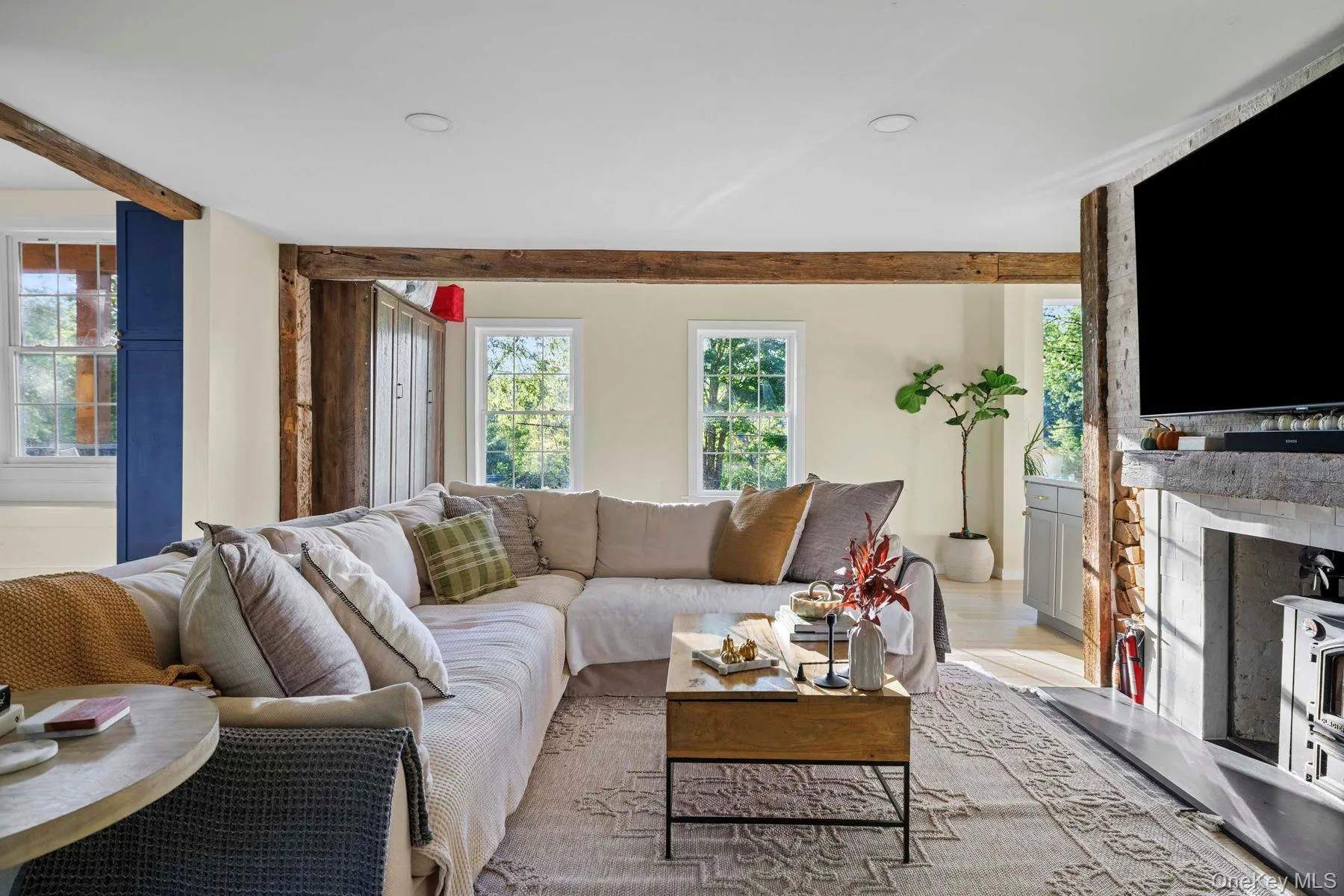190 Leggs Mills Road, Ulster, NY, 3 Bedrooms Bedrooms, 8 Rooms Rooms,3 BathroomsBathrooms,Residential,For Rent,Leggs Mills,0,1053698 190 Leggs Mills Road, Ulster, NY, 3 Bedrooms Bedrooms, 8 Rooms Rooms,3 BathroomsBathrooms,Residential,For Rent,Leggs Mills,0,1053698