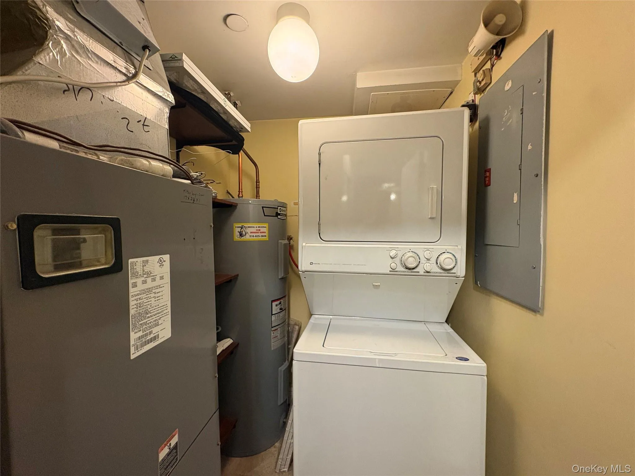 100 Cuttermill Road, North Hempstead, NY, 2 Bedrooms Bedrooms, 5 Rooms Rooms,2 BathroomsBathrooms,Residential Lease,For Rent,Cuttermill,0,1053699 100 Cuttermill Road, North Hempstead, NY, 2 Bedrooms Bedrooms, 5 Rooms Rooms,2 BathroomsBathrooms,Residential Lease,For Rent,Cuttermill,0,1053699