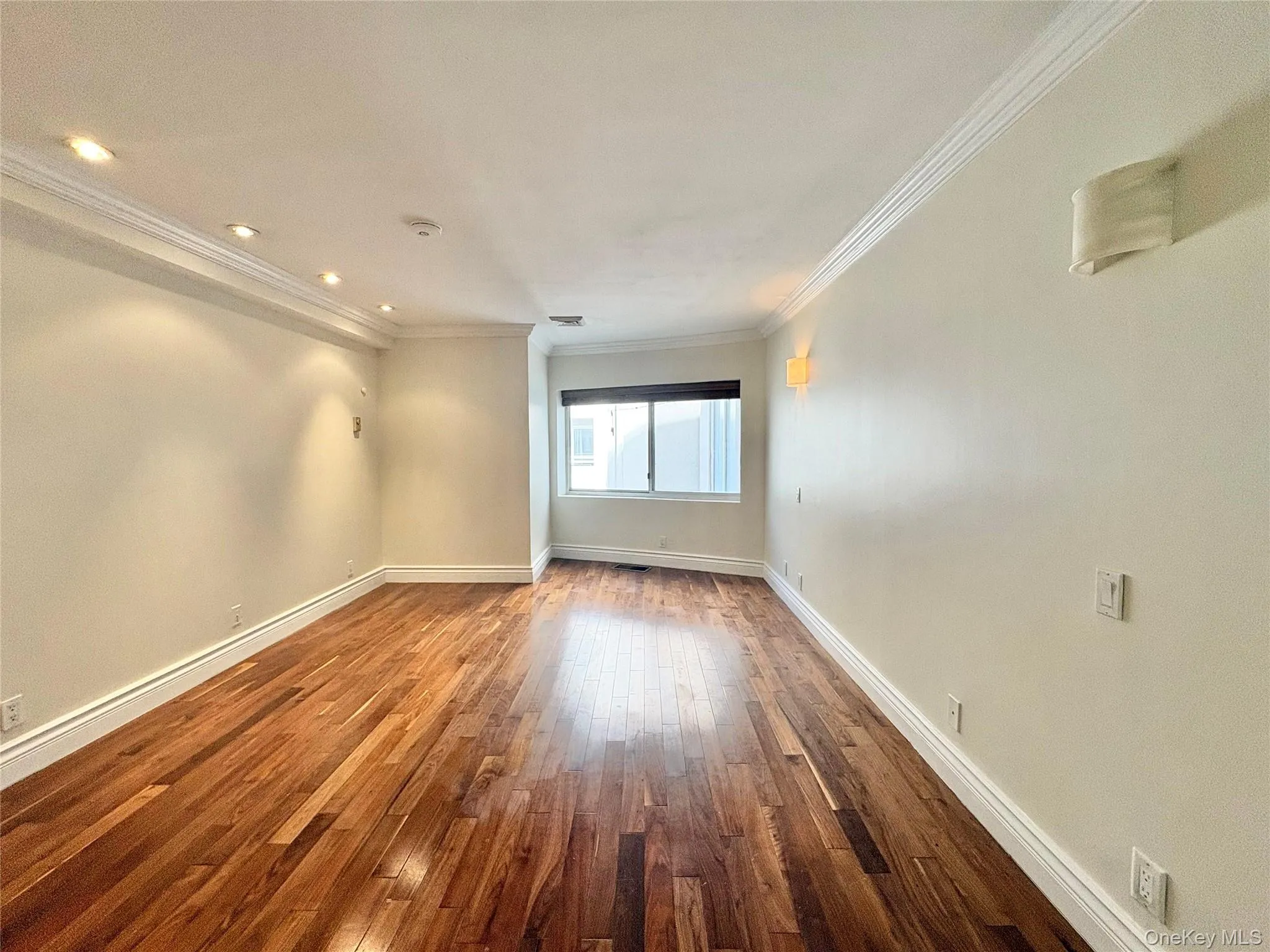100 Cuttermill Road, North Hempstead, NY, 2 Bedrooms Bedrooms, 5 Rooms Rooms,2 BathroomsBathrooms,Residential Lease,For Rent,Cuttermill,0,1053699 100 Cuttermill Road, North Hempstead, NY, 2 Bedrooms Bedrooms, 5 Rooms Rooms,2 BathroomsBathrooms,Residential Lease,For Rent,Cuttermill,0,1053699