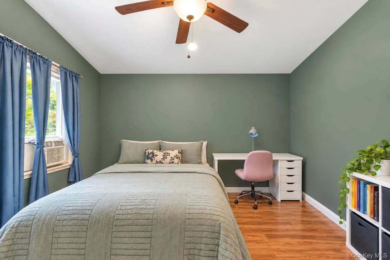 54 Pacific Avenue, Babylon, NY, 7 Bedrooms Bedrooms, 13 Rooms Rooms,2 BathroomsBathrooms,Residential,For Rent,Pacific,0,1053704 54 Pacific Avenue, Babylon, NY, 7 Bedrooms Bedrooms, 13 Rooms Rooms,2 BathroomsBathrooms,Residential,For Rent,Pacific,0,1053704