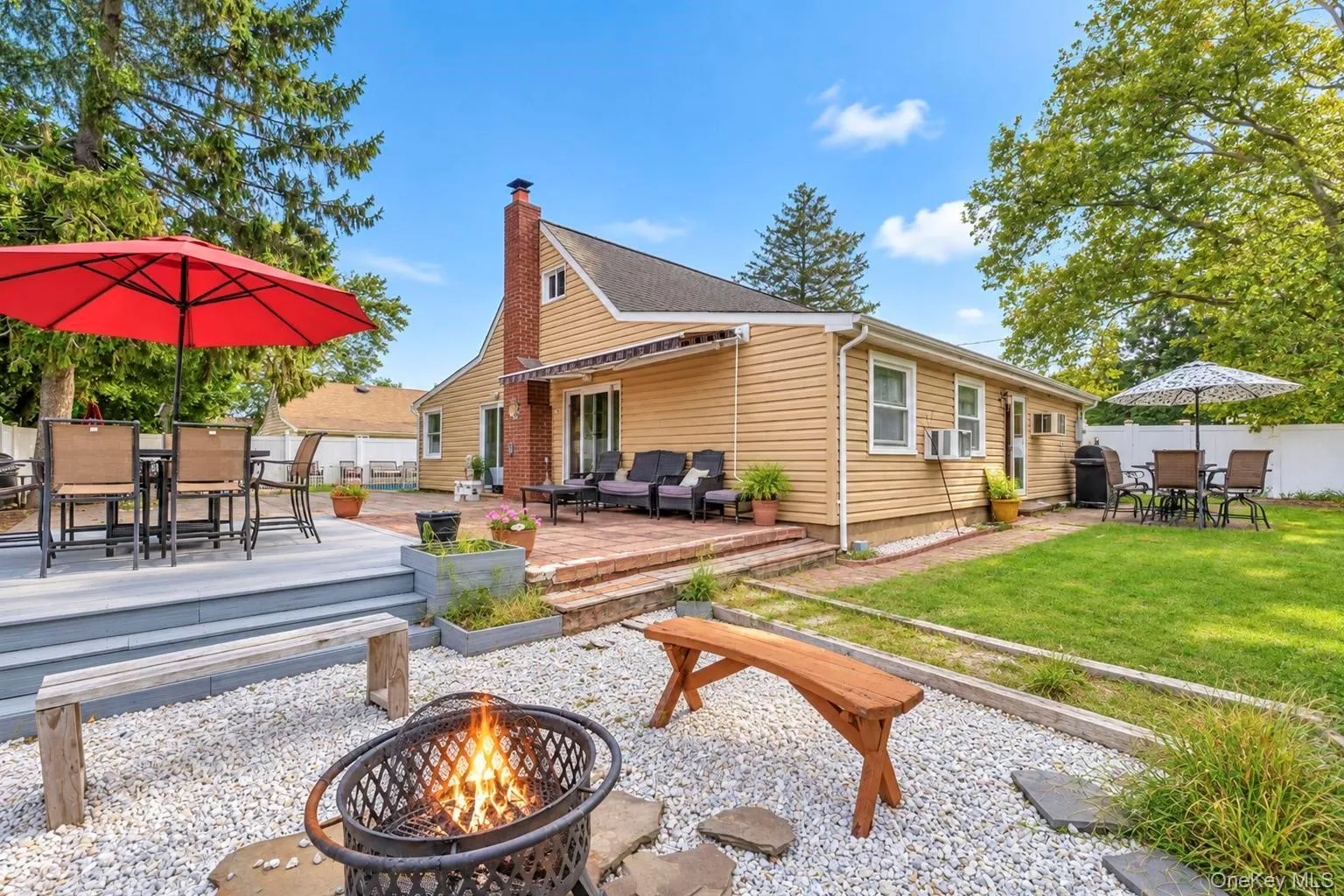54 Pacific Avenue, Babylon, NY, 7 Bedrooms Bedrooms, 13 Rooms Rooms,2 BathroomsBathrooms,Residential,For Rent,Pacific,0,1053704 54 Pacific Avenue, Babylon, NY, 7 Bedrooms Bedrooms, 13 Rooms Rooms,2 BathroomsBathrooms,Residential,For Rent,Pacific,0,1053704