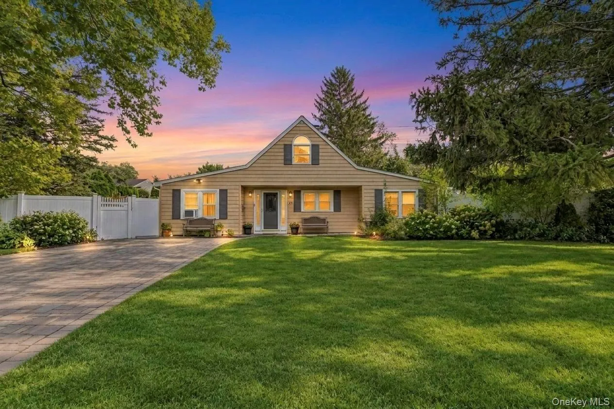 54 Pacific Avenue, Babylon, NY, 7 Bedrooms Bedrooms, 13 Rooms Rooms,2 BathroomsBathrooms,Residential,For Rent,Pacific,0,1053704 54 Pacific Avenue, Babylon, NY, 7 Bedrooms Bedrooms, 13 Rooms Rooms,2 BathroomsBathrooms,Residential,For Rent,Pacific,0,1053704