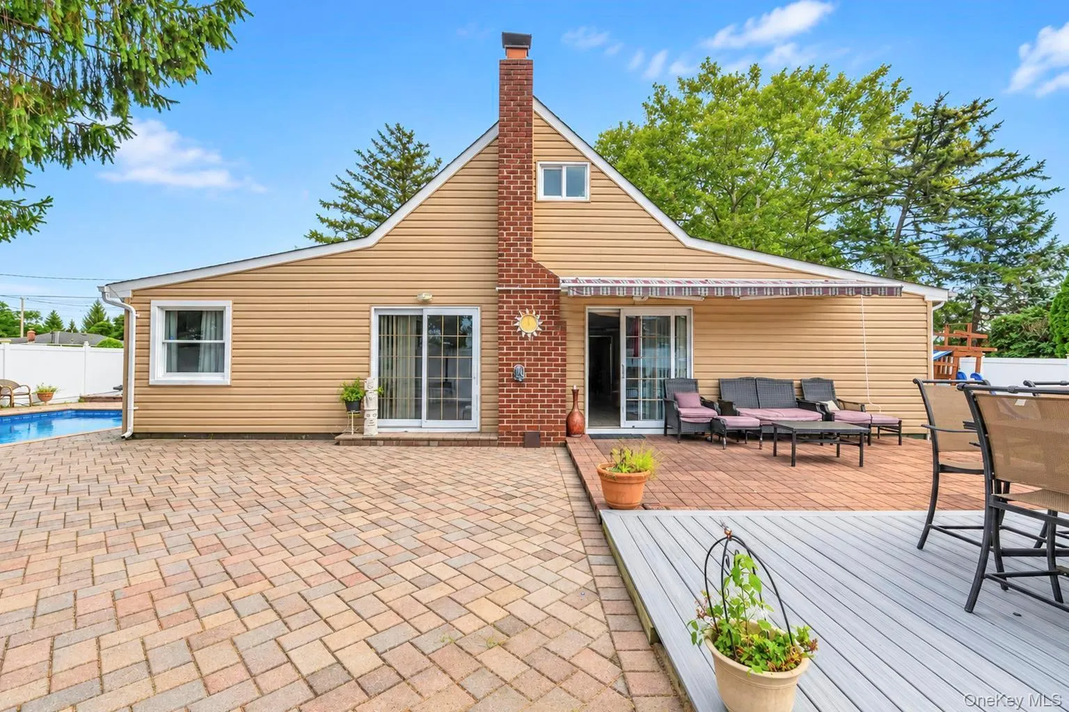 54 Pacific Avenue, Babylon, NY, 7 Bedrooms Bedrooms, 13 Rooms Rooms,2 BathroomsBathrooms,Residential,For Rent,Pacific,0,1053704 54 Pacific Avenue, Babylon, NY, 7 Bedrooms Bedrooms, 13 Rooms Rooms,2 BathroomsBathrooms,Residential,For Rent,Pacific,0,1053704