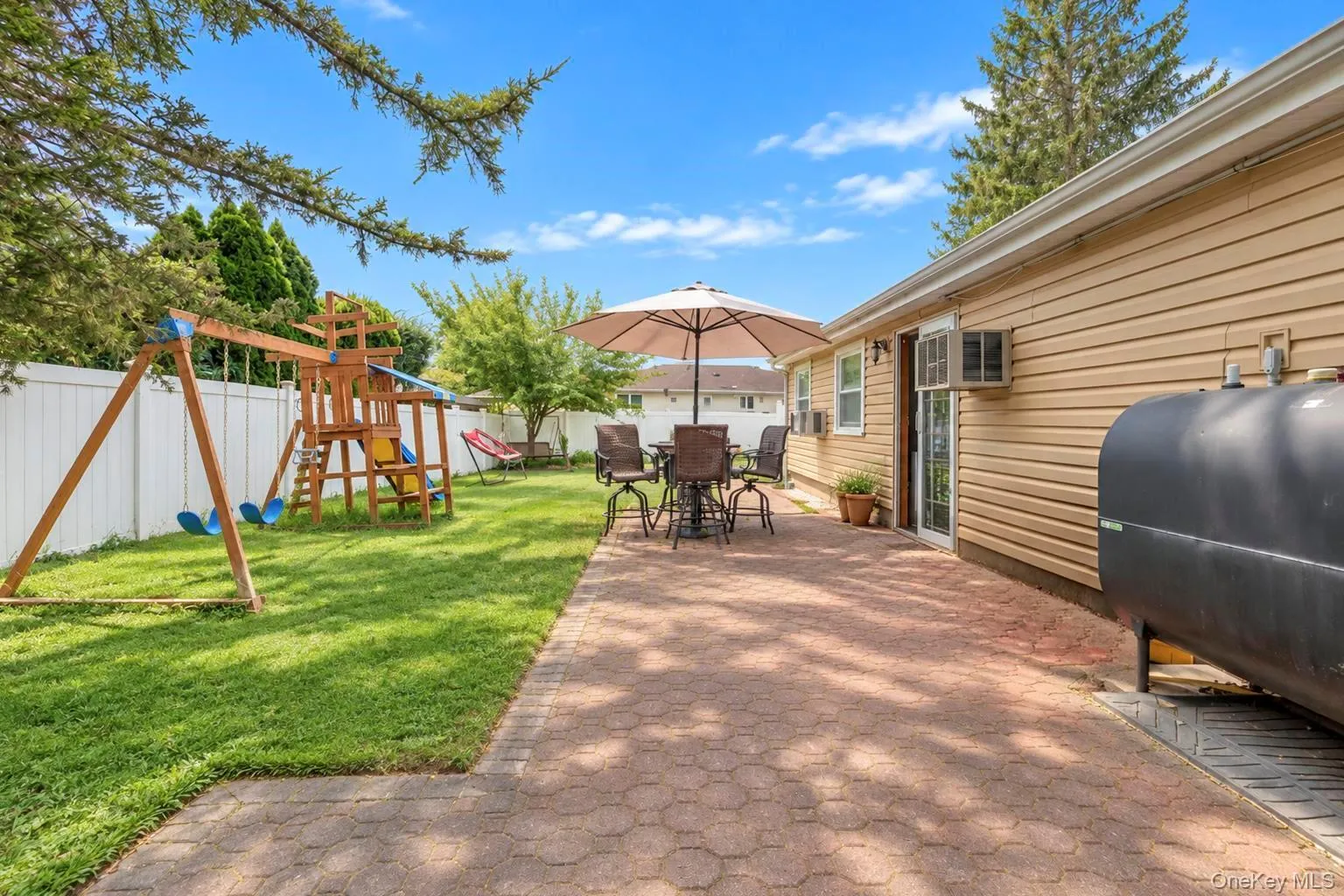 54 Pacific Avenue, Babylon, NY, 7 Bedrooms Bedrooms, 13 Rooms Rooms,2 BathroomsBathrooms,Residential,For Rent,Pacific,0,1053704 54 Pacific Avenue, Babylon, NY, 7 Bedrooms Bedrooms, 13 Rooms Rooms,2 BathroomsBathrooms,Residential,For Rent,Pacific,0,1053704
