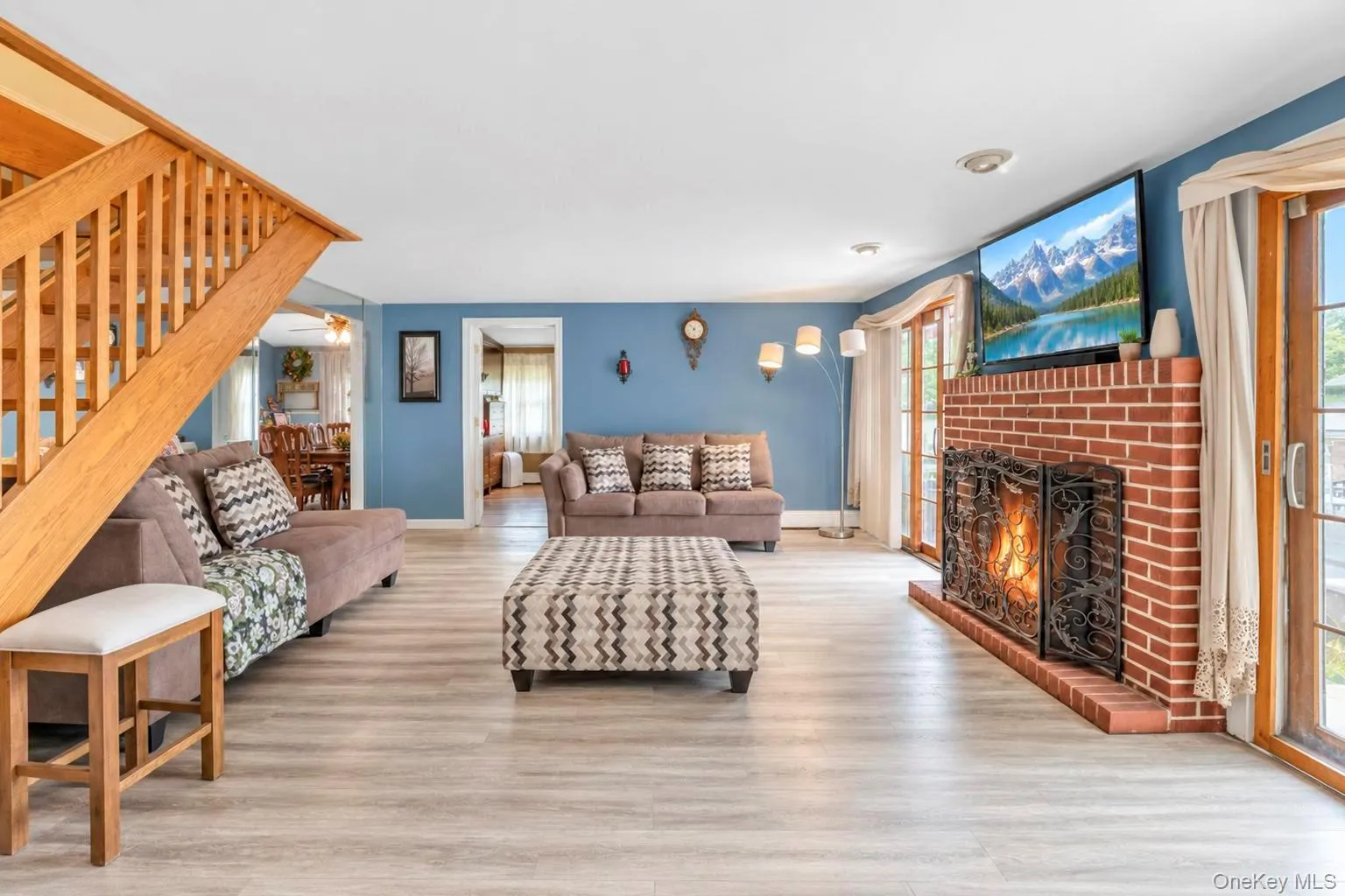 54 Pacific Avenue, Babylon, NY, 7 Bedrooms Bedrooms, 13 Rooms Rooms,2 BathroomsBathrooms,Residential,For Rent,Pacific,0,1053704 54 Pacific Avenue, Babylon, NY, 7 Bedrooms Bedrooms, 13 Rooms Rooms,2 BathroomsBathrooms,Residential,For Rent,Pacific,0,1053704