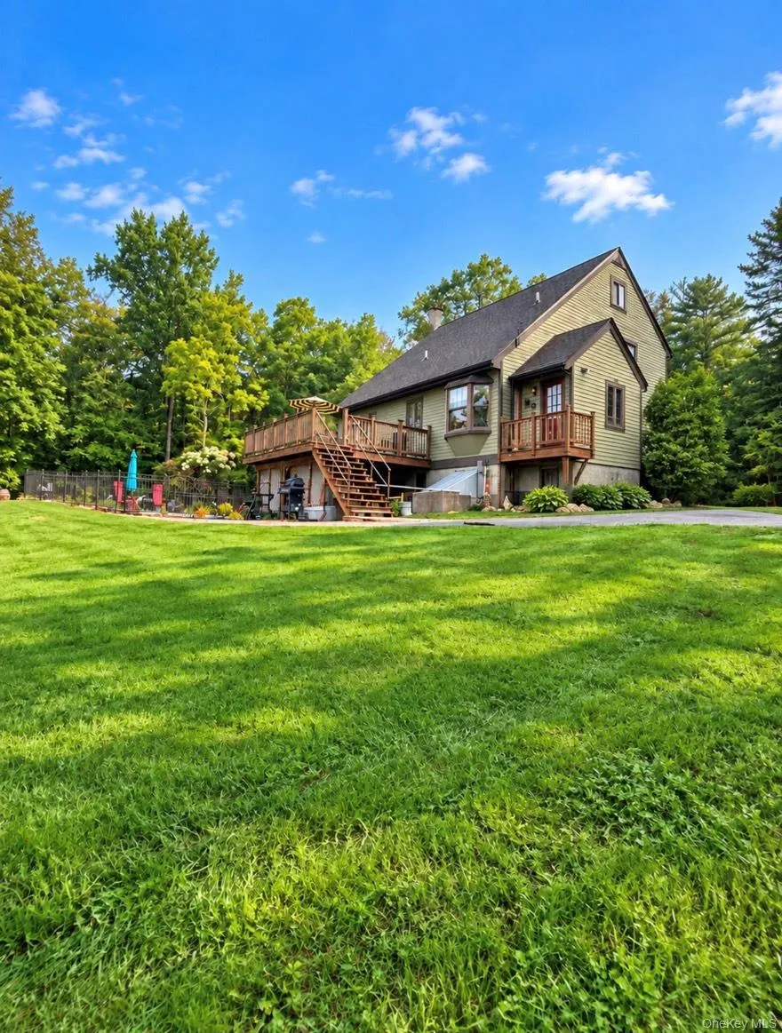 408 Oregon Trail, Shawangunk, NY, 3 Bedrooms Bedrooms, 9 Rooms Rooms,2 BathroomsBathrooms,Residential,For Rent,Oregon,0,1053706 408 Oregon Trail, Shawangunk, NY, 3 Bedrooms Bedrooms, 9 Rooms Rooms,2 BathroomsBathrooms,Residential,For Rent,Oregon,0,1053706