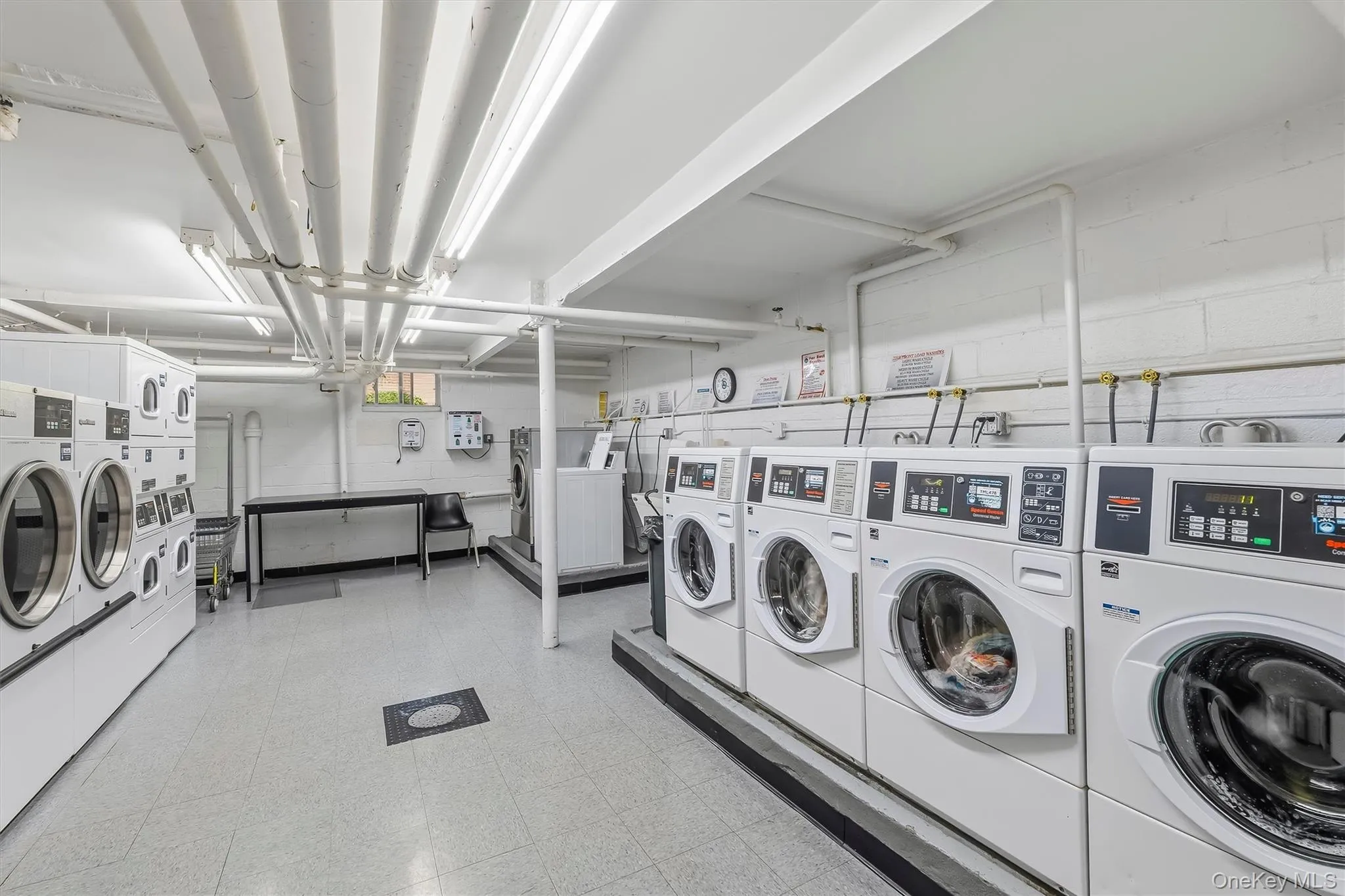 121 Broadway, White Plains, NY, 2 Bedrooms Bedrooms, 5 Rooms Rooms,1 BathroomBathrooms,Residential,For Rent,Broadway,0,1053717 121 Broadway, White Plains, NY, 2 Bedrooms Bedrooms, 5 Rooms Rooms,1 BathroomBathrooms,Residential,For Rent,Broadway,0,1053717