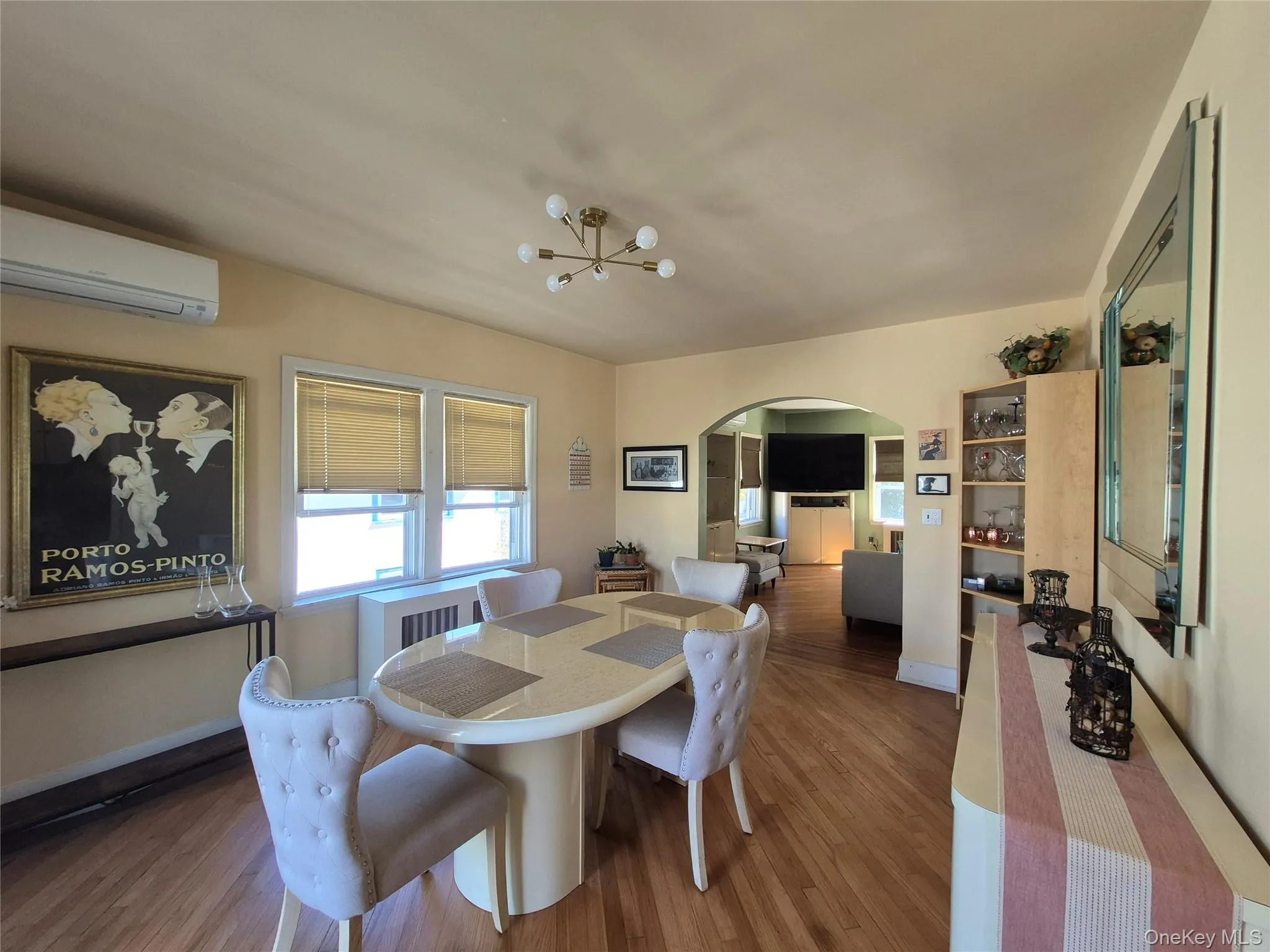 327 Pine Street, Long Beach, NY, 3 Bedrooms Bedrooms, 6 Rooms Rooms,1 BathroomBathrooms,Residential,For Rent,Pine,0,1053722 327 Pine Street, Long Beach, NY, 3 Bedrooms Bedrooms, 6 Rooms Rooms,1 BathroomBathrooms,Residential,For Rent,Pine,0,1053722