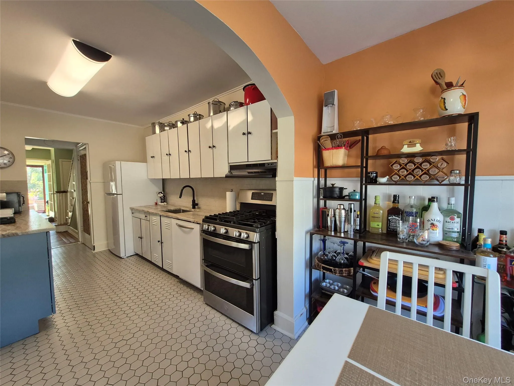 327 Pine Street, Long Beach, NY, 3 Bedrooms Bedrooms, 6 Rooms Rooms,1 BathroomBathrooms,Residential,For Rent,Pine,0,1053722 327 Pine Street, Long Beach, NY, 3 Bedrooms Bedrooms, 6 Rooms Rooms,1 BathroomBathrooms,Residential,For Rent,Pine,0,1053722