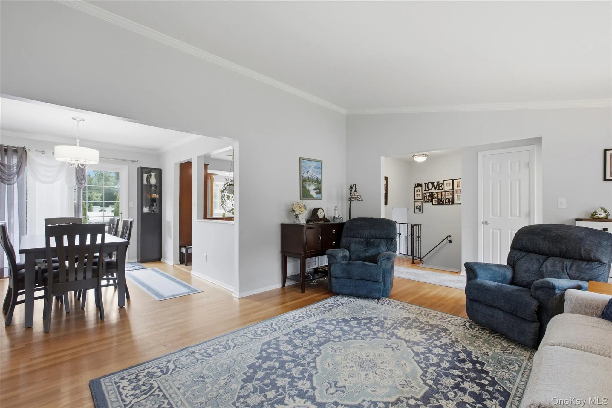 23 Apple Tree Drive, Smithtown, NY, 4 Bedrooms Bedrooms, 7 Rooms Rooms,2 BathroomsBathrooms,Residential,For Rent,Apple Tree,0,1053726 23 Apple Tree Drive, Smithtown, NY, 4 Bedrooms Bedrooms, 7 Rooms Rooms,2 BathroomsBathrooms,Residential,For Rent,Apple Tree,0,1053726