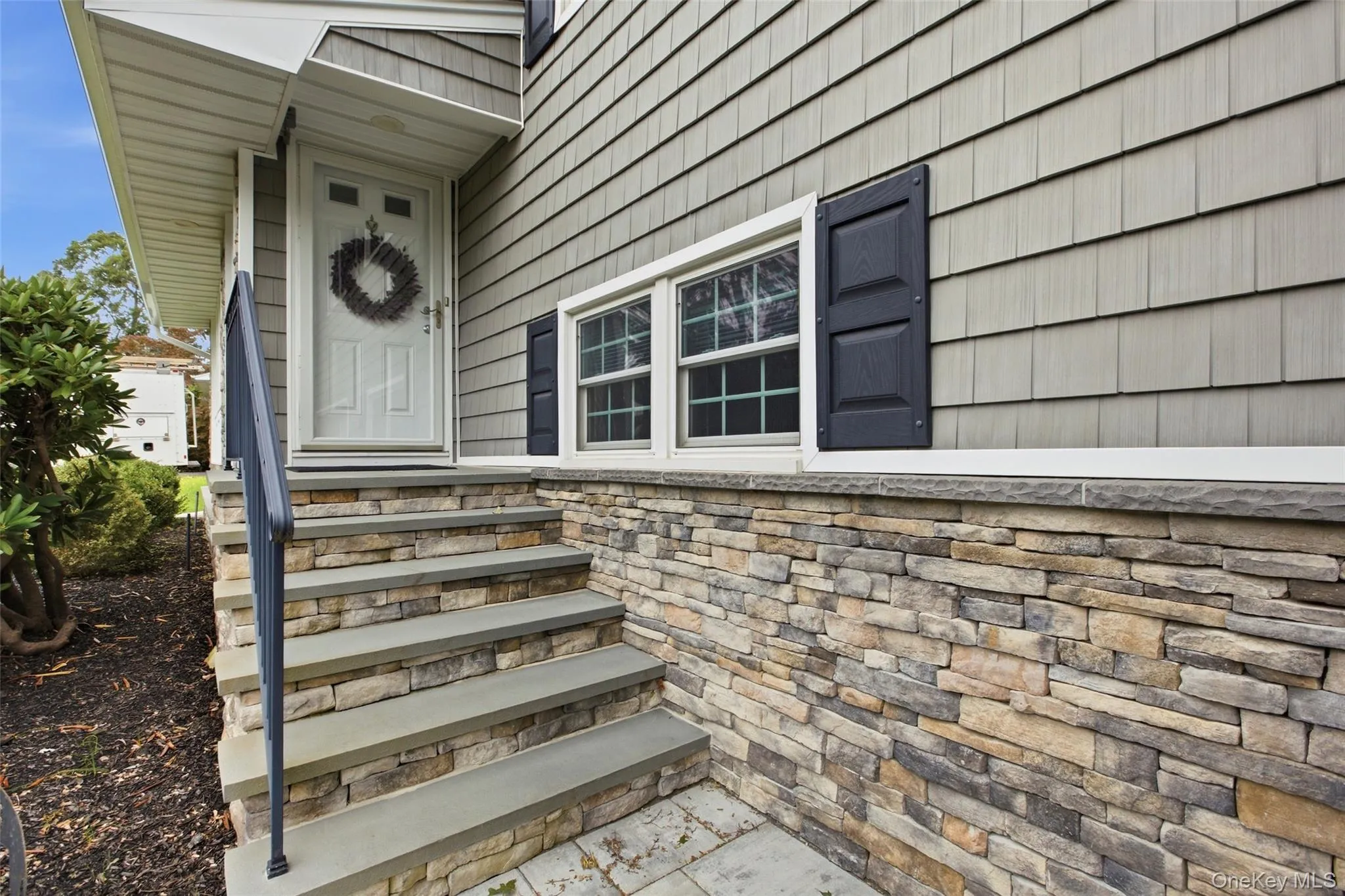 23 Apple Tree Drive, Smithtown, NY, 4 Bedrooms Bedrooms, 7 Rooms Rooms,2 BathroomsBathrooms,Residential,For Rent,Apple Tree,0,1053726 23 Apple Tree Drive, Smithtown, NY, 4 Bedrooms Bedrooms, 7 Rooms Rooms,2 BathroomsBathrooms,Residential,For Rent,Apple Tree,0,1053726