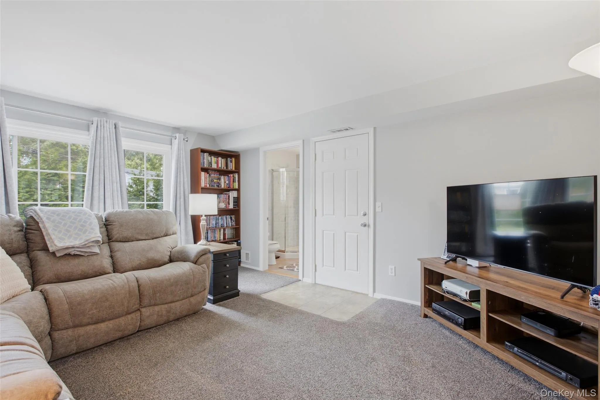 23 Apple Tree Drive, Smithtown, NY, 4 Bedrooms Bedrooms, 7 Rooms Rooms,2 BathroomsBathrooms,Residential,For Rent,Apple Tree,0,1053726 23 Apple Tree Drive, Smithtown, NY, 4 Bedrooms Bedrooms, 7 Rooms Rooms,2 BathroomsBathrooms,Residential,For Rent,Apple Tree,0,1053726