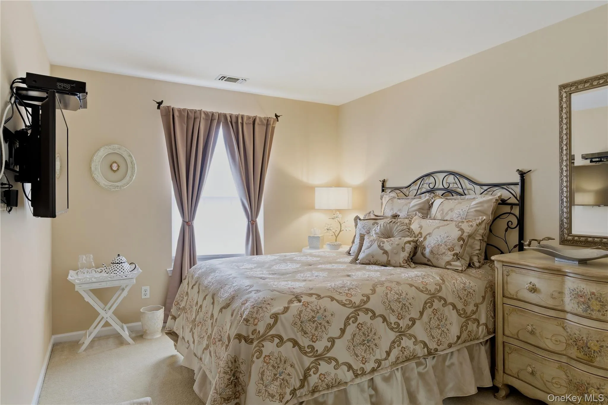 20 Kate Circle, Brookhaven, NY, 3 Bedrooms Bedrooms, 7 Rooms Rooms,3 BathroomsBathrooms,Residential,For Rent,Kate,0,1053729 20 Kate Circle, Brookhaven, NY, 3 Bedrooms Bedrooms, 7 Rooms Rooms,3 BathroomsBathrooms,Residential,For Rent,Kate,0,1053729