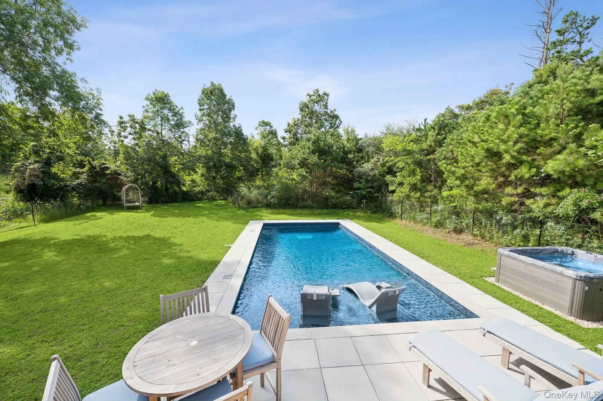 32 Sugar Loaf Road, Southampton, NY, 4 Bedrooms Bedrooms, 8 Rooms Rooms,3 BathroomsBathrooms,Residential,For Rent,Sugar Loaf,0,1053735 32 Sugar Loaf Road, Southampton, NY, 4 Bedrooms Bedrooms, 8 Rooms Rooms,3 BathroomsBathrooms,Residential,For Rent,Sugar Loaf,0,1053735