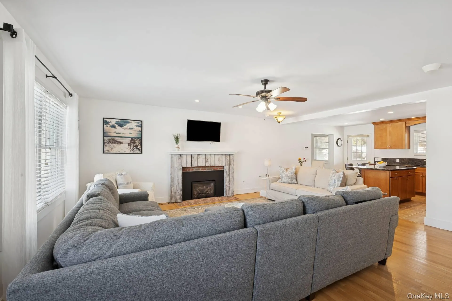 32 Sugar Loaf Road, Southampton, NY, 4 Bedrooms Bedrooms, 8 Rooms Rooms,3 BathroomsBathrooms,Residential,For Rent,Sugar Loaf,0,1053735 32 Sugar Loaf Road, Southampton, NY, 4 Bedrooms Bedrooms, 8 Rooms Rooms,3 BathroomsBathrooms,Residential,For Rent,Sugar Loaf,0,1053735