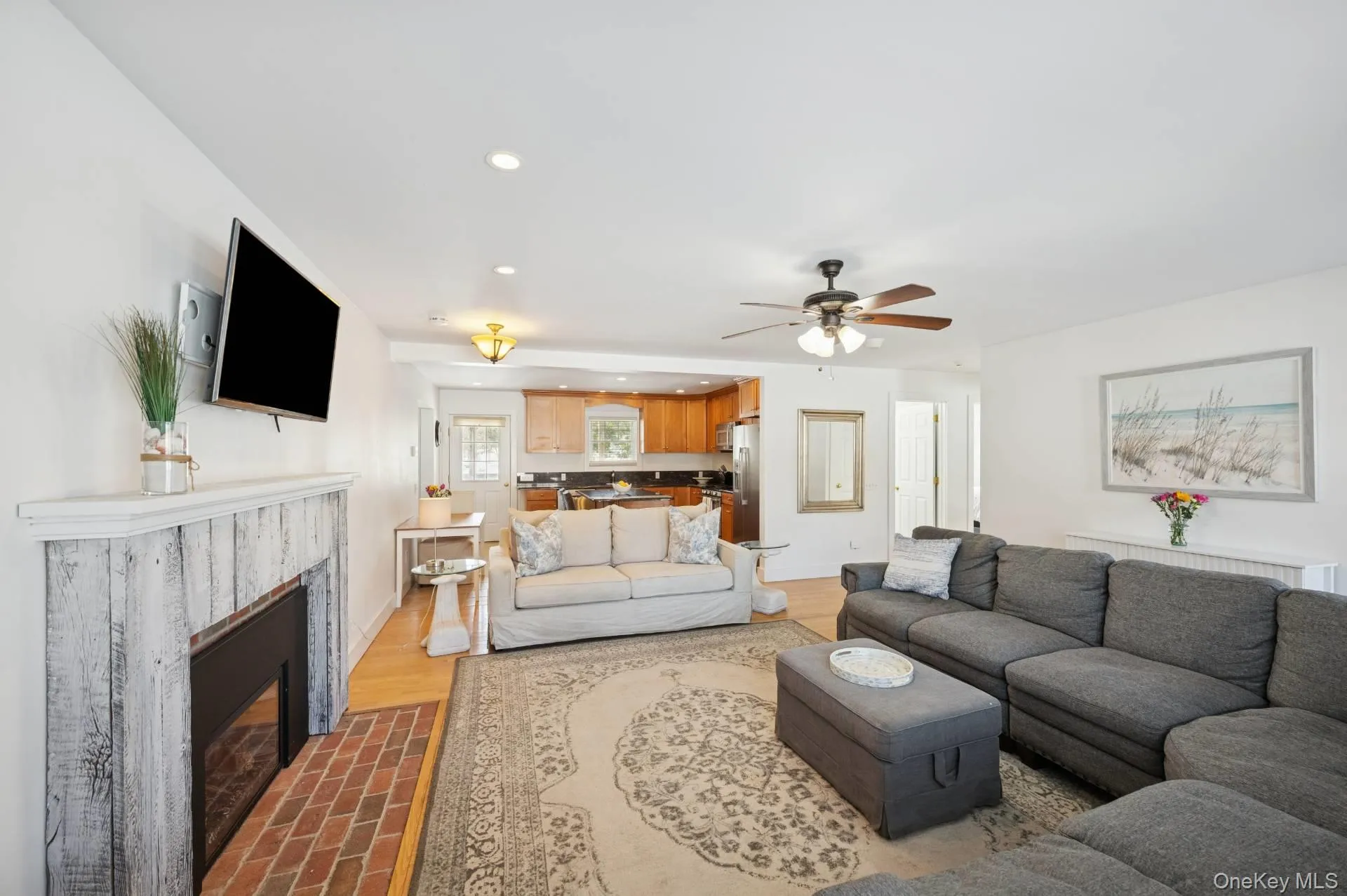 32 Sugar Loaf Road, Southampton, NY, 4 Bedrooms Bedrooms, 8 Rooms Rooms,3 BathroomsBathrooms,Residential,For Rent,Sugar Loaf,0,1053735 32 Sugar Loaf Road, Southampton, NY, 4 Bedrooms Bedrooms, 8 Rooms Rooms,3 BathroomsBathrooms,Residential,For Rent,Sugar Loaf,0,1053735