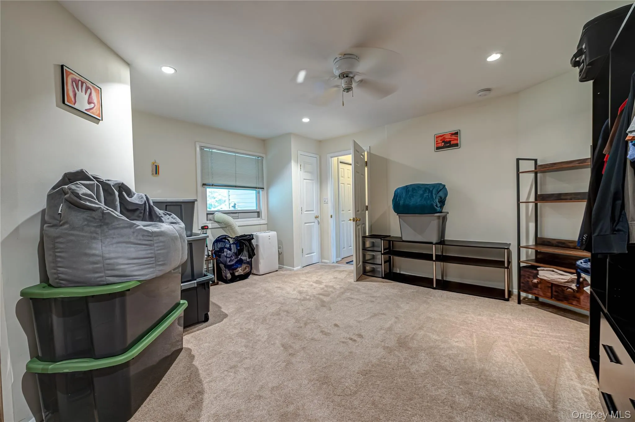 68 Chestnut Street, Brookhaven, NY, 4 Bedrooms Bedrooms, 9 Rooms Rooms,3 BathroomsBathrooms,Residential,For Rent,Chestnut,0,1053741 68 Chestnut Street, Brookhaven, NY, 4 Bedrooms Bedrooms, 9 Rooms Rooms,3 BathroomsBathrooms,Residential,For Rent,Chestnut,0,1053741