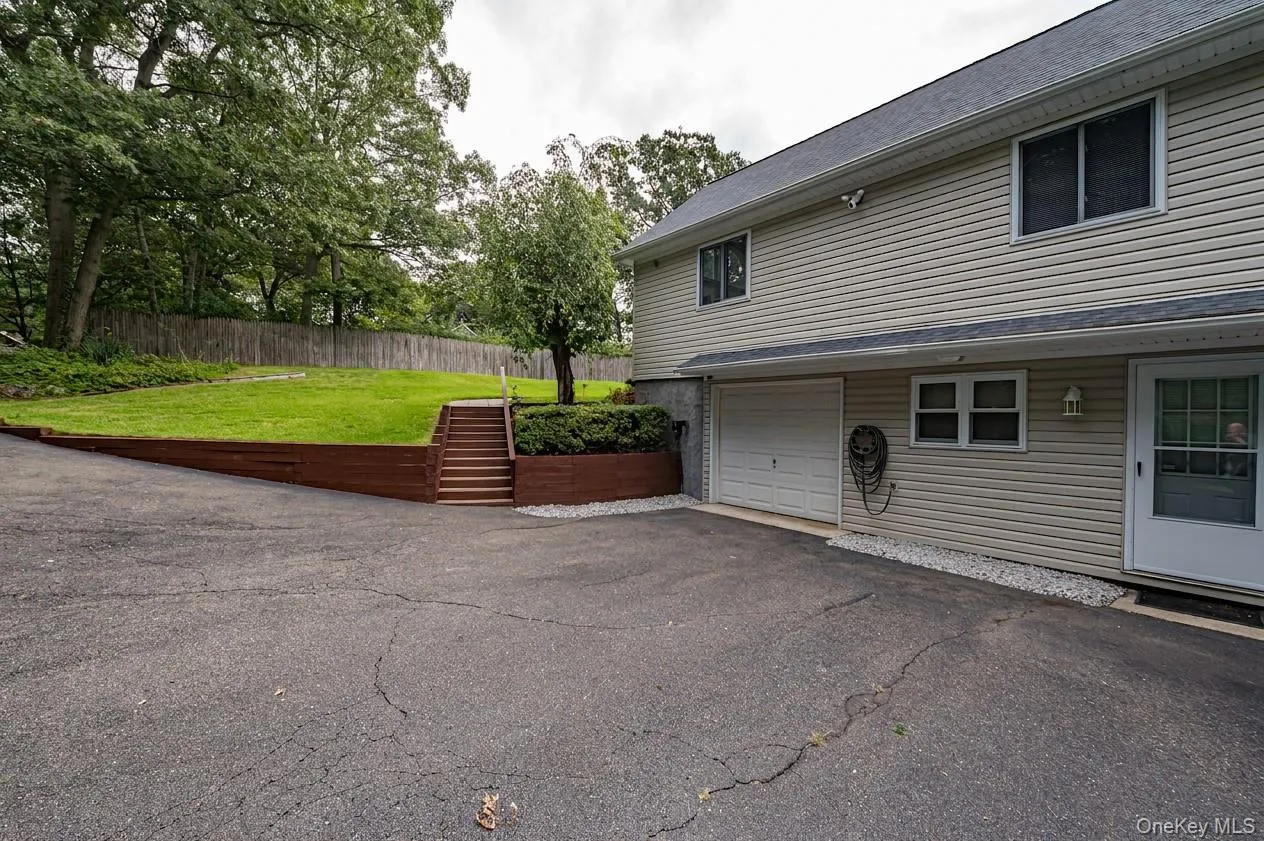 68 Chestnut Street, Brookhaven, NY, 4 Bedrooms Bedrooms, 9 Rooms Rooms,3 BathroomsBathrooms,Residential,For Rent,Chestnut,0,1053741 68 Chestnut Street, Brookhaven, NY, 4 Bedrooms Bedrooms, 9 Rooms Rooms,3 BathroomsBathrooms,Residential,For Rent,Chestnut,0,1053741