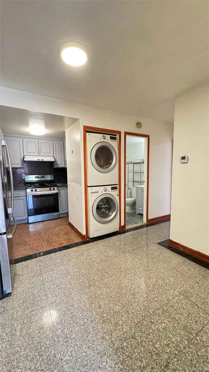 144-34 37th Avenue, New York, NY, 3 Bedrooms Bedrooms, 5 Rooms Rooms,2 BathroomsBathrooms,Residential,For Rent,37th,0,1053746 144-34 37th Avenue, New York, NY, 3 Bedrooms Bedrooms, 5 Rooms Rooms,2 BathroomsBathrooms,Residential,For Rent,37th,0,1053746