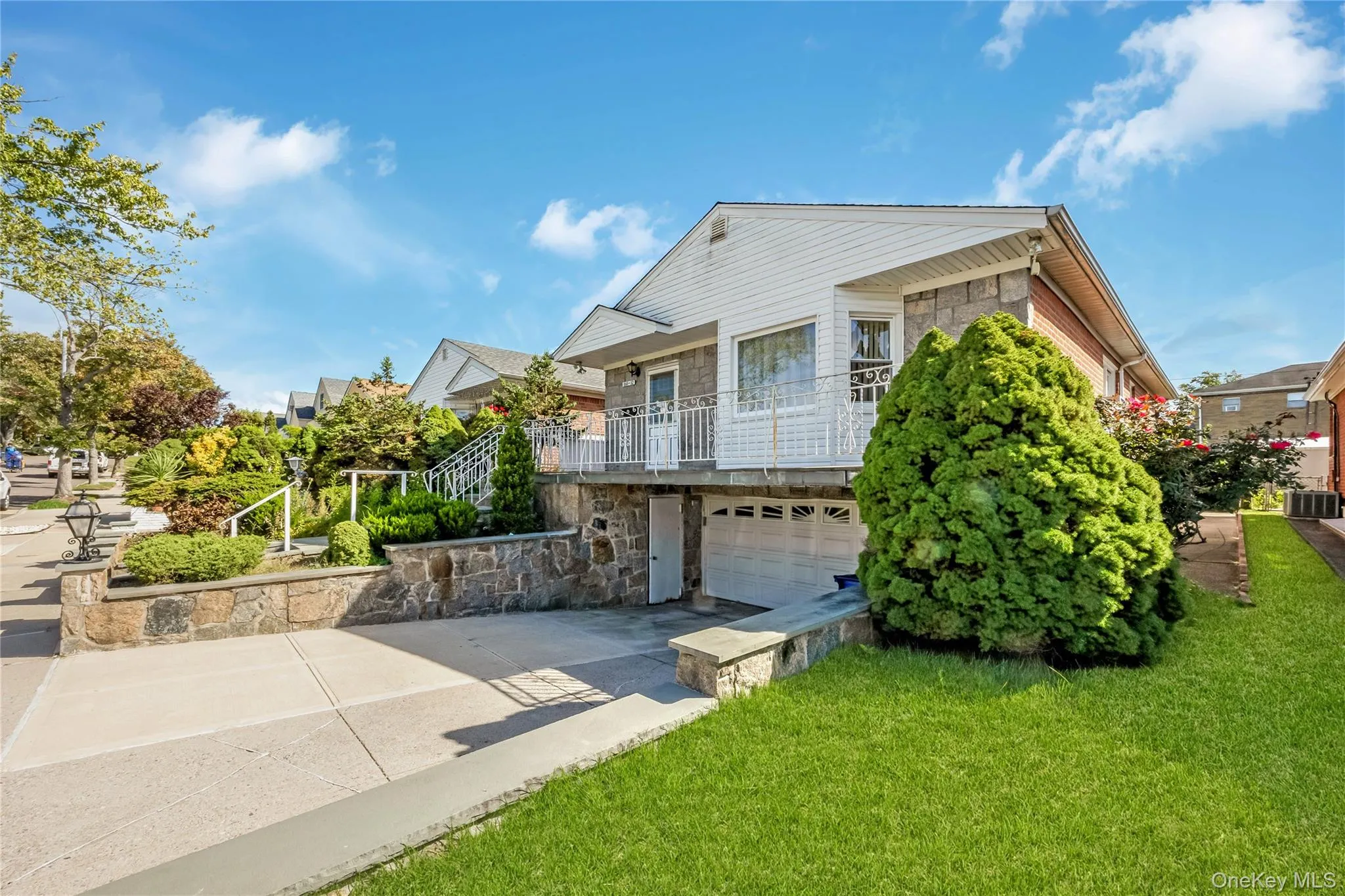 16032 25th Drive, New York, NY, 3 Bedrooms Bedrooms, 6 Rooms Rooms,2 BathroomsBathrooms,Residential,For Rent,25th,0,1053748 16032 25th Drive, New York, NY, 3 Bedrooms Bedrooms, 6 Rooms Rooms,2 BathroomsBathrooms,Residential,For Rent,25th,0,1053748