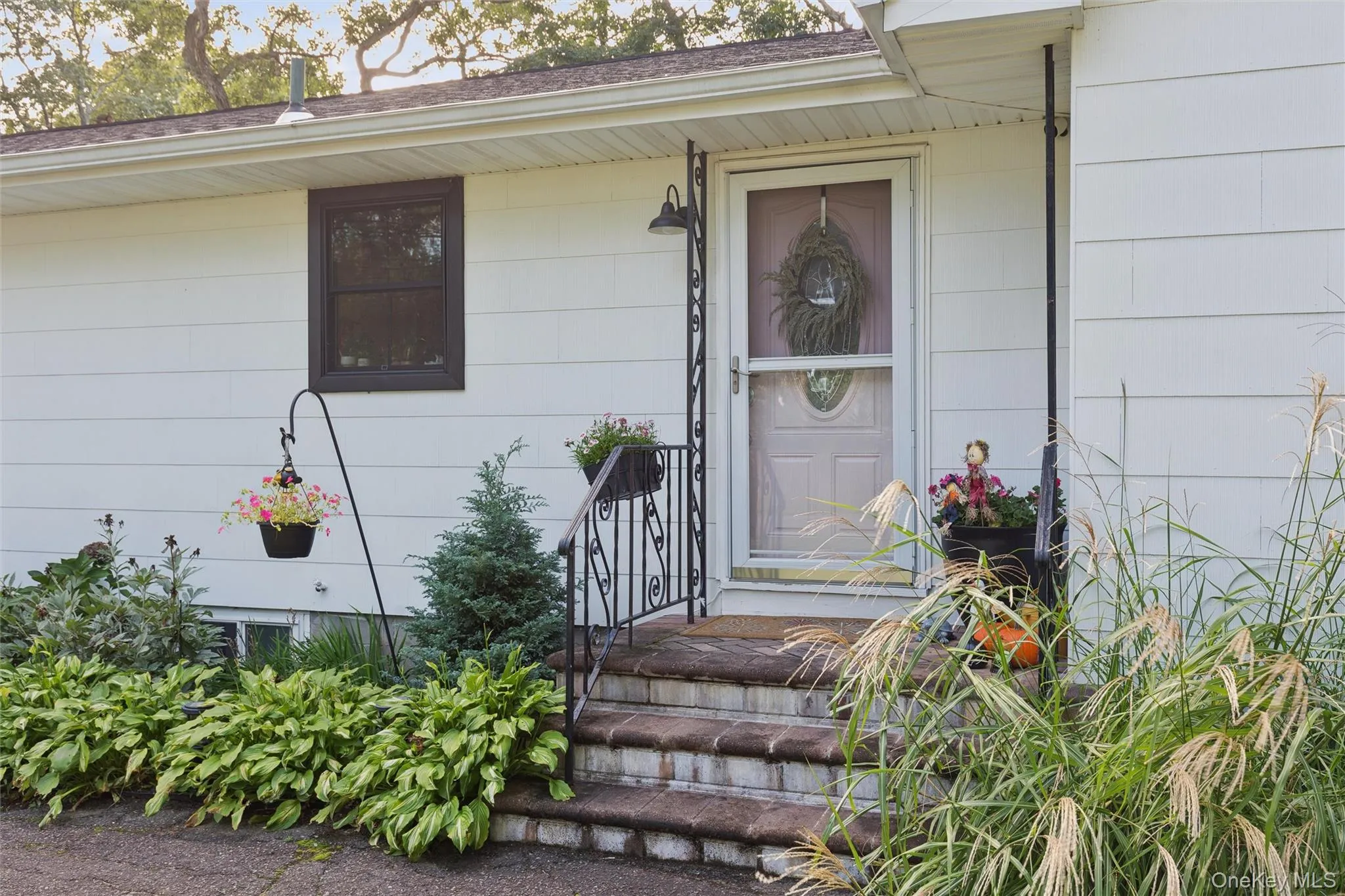 38 Heston Road, Brookhaven, NY, 2 Bedrooms Bedrooms, 5 Rooms Rooms,3 BathroomsBathrooms,Residential,For Rent,Heston,0,1053750 38 Heston Road, Brookhaven, NY, 2 Bedrooms Bedrooms, 5 Rooms Rooms,3 BathroomsBathrooms,Residential,For Rent,Heston,0,1053750