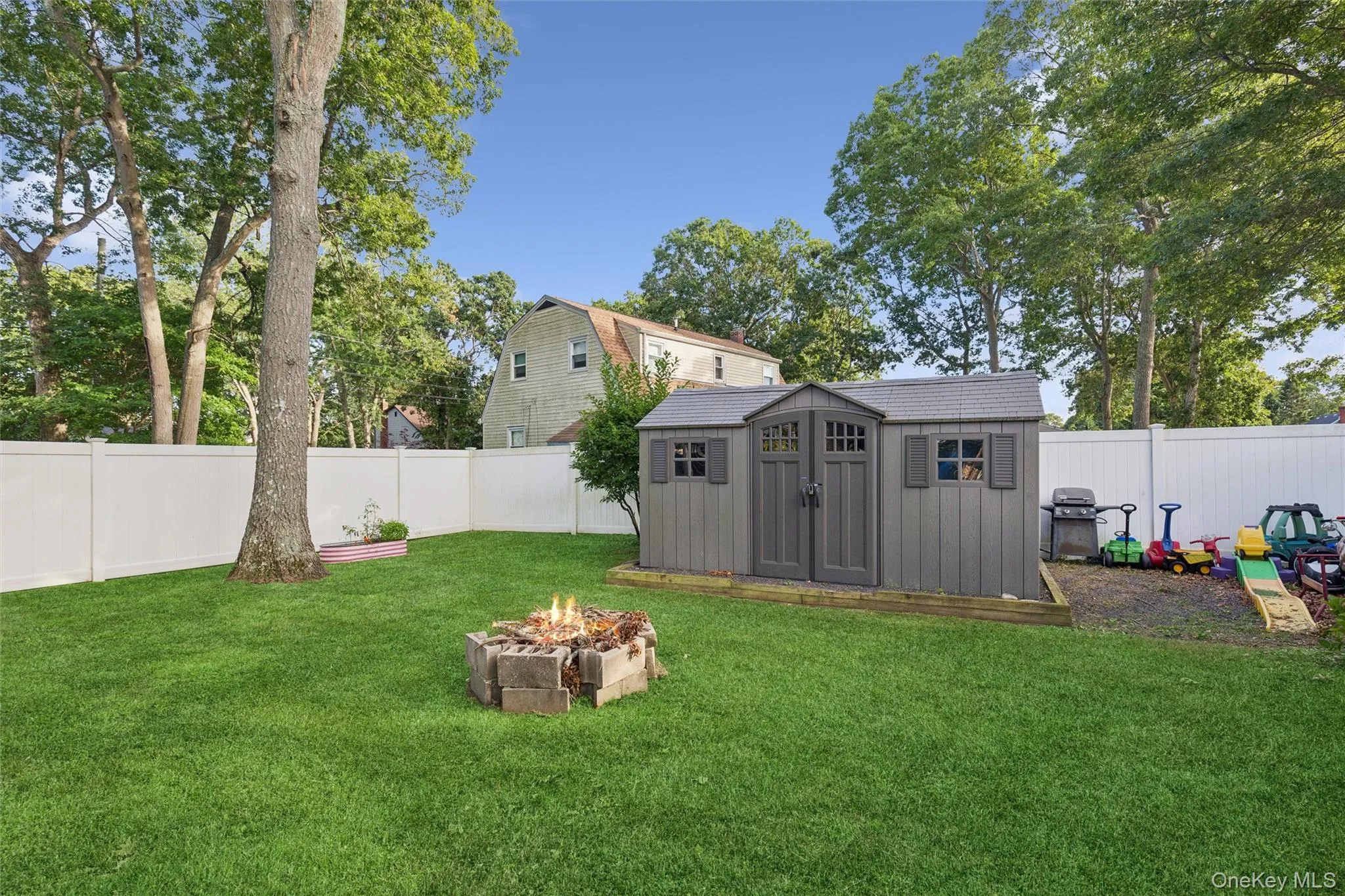 38 Heston Road, Brookhaven, NY, 2 Bedrooms Bedrooms, 5 Rooms Rooms,3 BathroomsBathrooms,Residential,For Rent,Heston,0,1053750 38 Heston Road, Brookhaven, NY, 2 Bedrooms Bedrooms, 5 Rooms Rooms,3 BathroomsBathrooms,Residential,For Rent,Heston,0,1053750