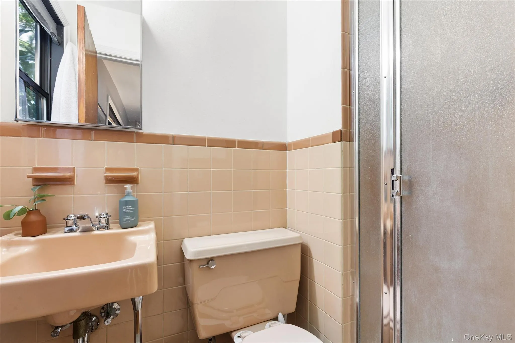 38 Heston Road, Brookhaven, NY, 2 Bedrooms Bedrooms, 5 Rooms Rooms,3 BathroomsBathrooms,Residential,For Rent,Heston,0,1053750 38 Heston Road, Brookhaven, NY, 2 Bedrooms Bedrooms, 5 Rooms Rooms,3 BathroomsBathrooms,Residential,For Rent,Heston,0,1053750