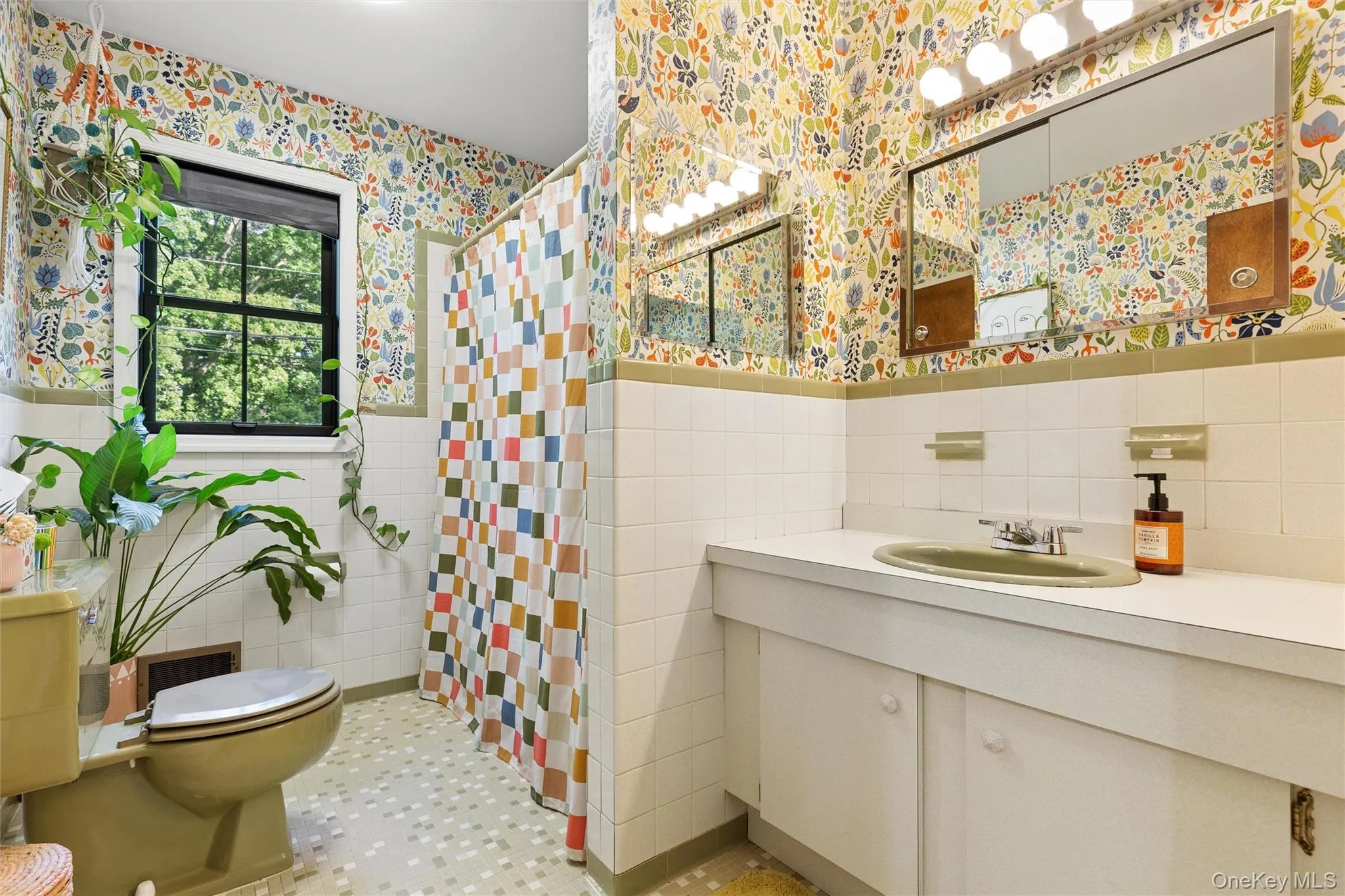 38 Heston Road, Brookhaven, NY, 2 Bedrooms Bedrooms, 5 Rooms Rooms,3 BathroomsBathrooms,Residential,For Rent,Heston,0,1053750 38 Heston Road, Brookhaven, NY, 2 Bedrooms Bedrooms, 5 Rooms Rooms,3 BathroomsBathrooms,Residential,For Rent,Heston,0,1053750