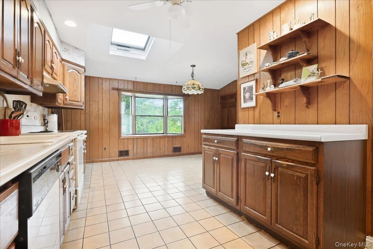 4001 Wicks Avenue, Hempstead, NY, 6 Bedrooms Bedrooms, 9 Rooms Rooms,2 BathroomsBathrooms,Residential,For Rent,Wicks,0,1053758 4001 Wicks Avenue, Hempstead, NY, 6 Bedrooms Bedrooms, 9 Rooms Rooms,2 BathroomsBathrooms,Residential,For Rent,Wicks,0,1053758