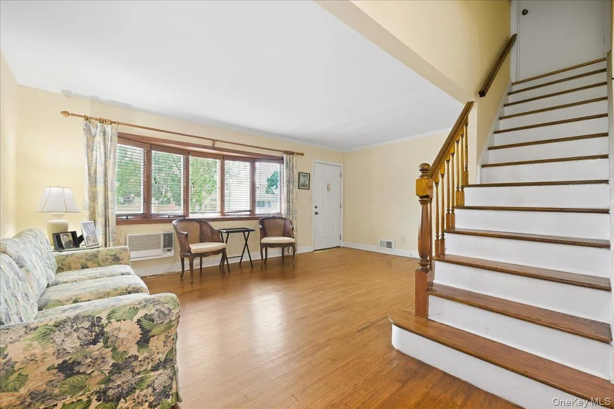 4001 Wicks Avenue, Hempstead, NY, 6 Bedrooms Bedrooms, 9 Rooms Rooms,2 BathroomsBathrooms,Residential,For Rent,Wicks,0,1053758 4001 Wicks Avenue, Hempstead, NY, 6 Bedrooms Bedrooms, 9 Rooms Rooms,2 BathroomsBathrooms,Residential,For Rent,Wicks,0,1053758