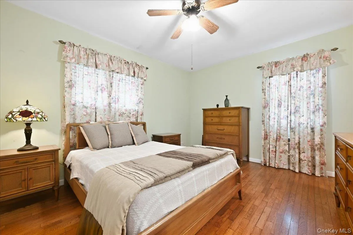4001 Wicks Avenue, Hempstead, NY, 6 Bedrooms Bedrooms, 9 Rooms Rooms,2 BathroomsBathrooms,Residential,For Rent,Wicks,0,1053758 4001 Wicks Avenue, Hempstead, NY, 6 Bedrooms Bedrooms, 9 Rooms Rooms,2 BathroomsBathrooms,Residential,For Rent,Wicks,0,1053758