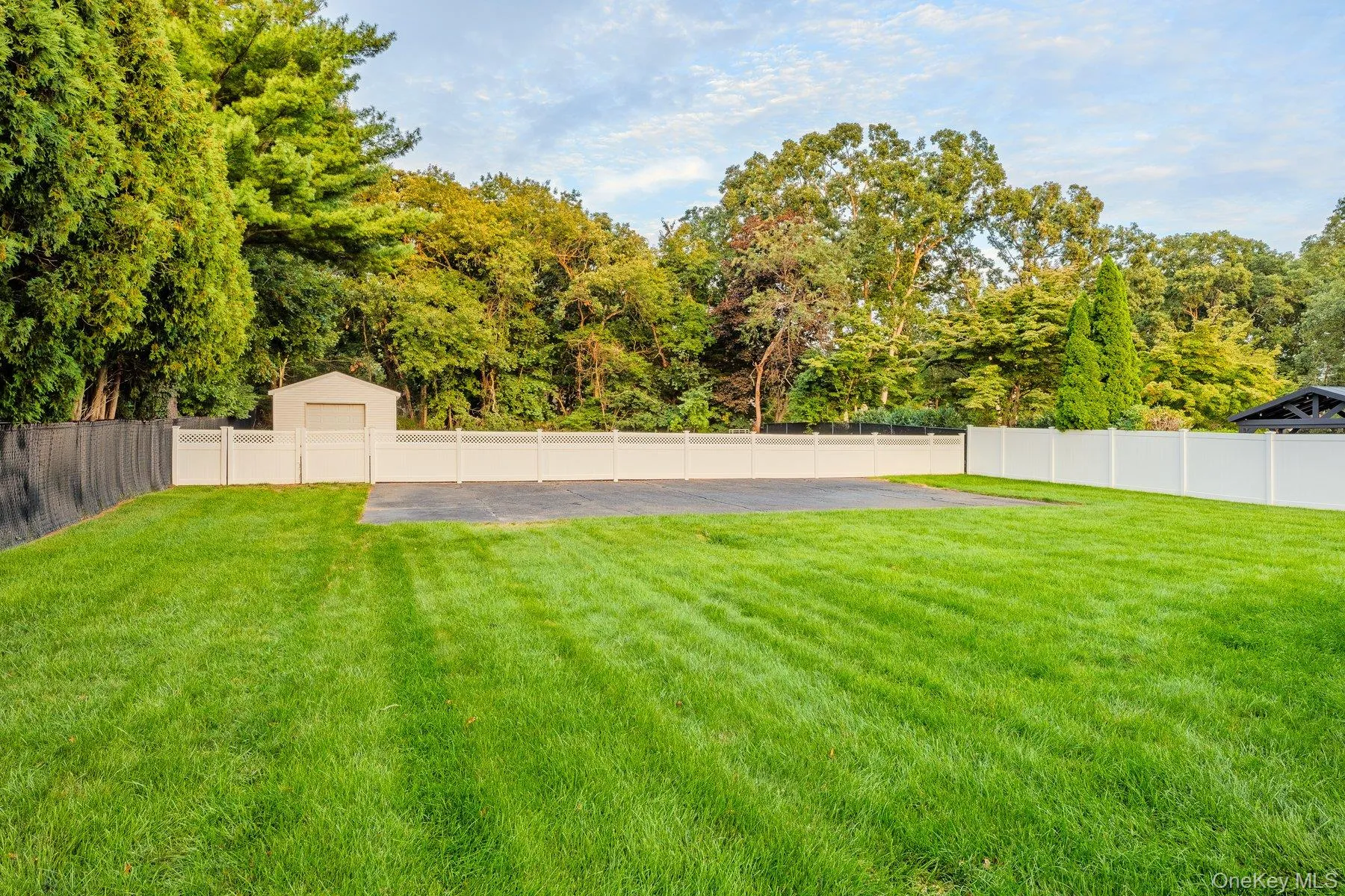 123 Old Post Drive, Islip, NY, 4 Bedrooms Bedrooms, 10 Rooms Rooms,2 BathroomsBathrooms,Residential,For Rent,Old Post,0,1053764 123 Old Post Drive, Islip, NY, 4 Bedrooms Bedrooms, 10 Rooms Rooms,2 BathroomsBathrooms,Residential,For Rent,Old Post,0,1053764