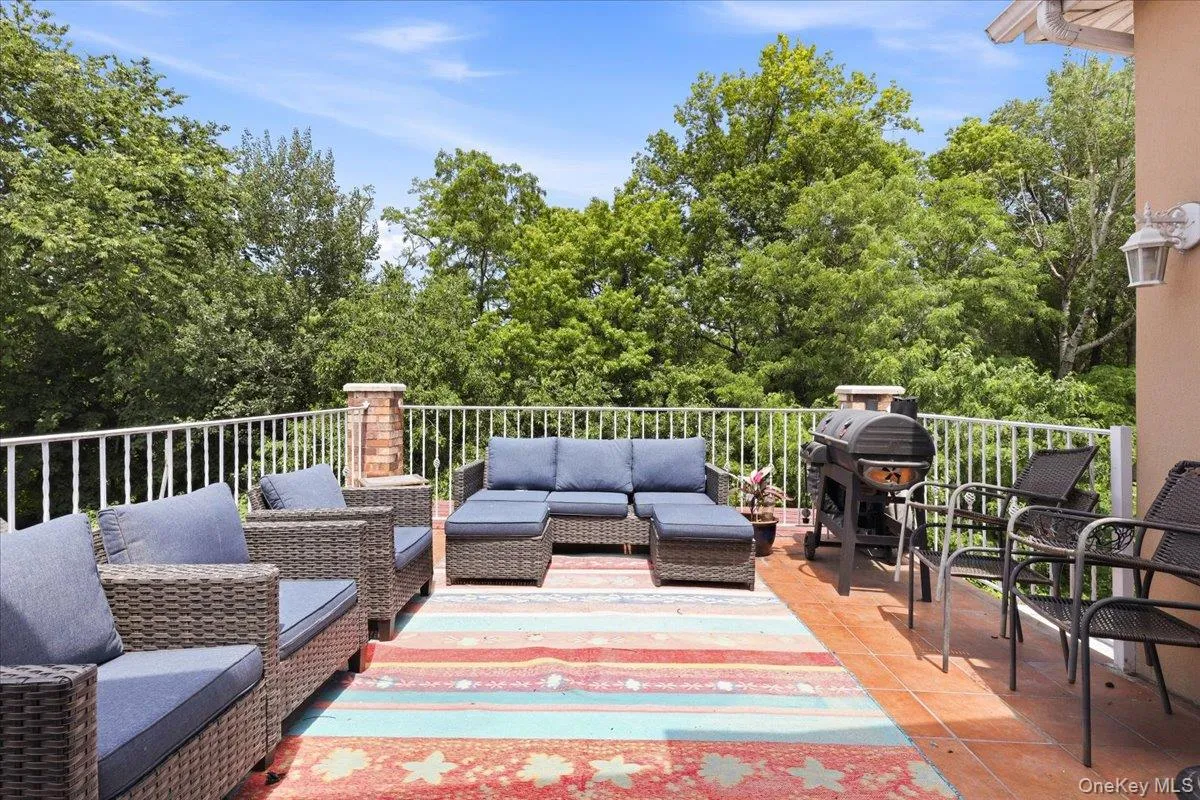 79 Tier Street, New York, NY, 3 Bedrooms Bedrooms, 6 Rooms Rooms,2 BathroomsBathrooms,Residential Lease,For Rent,Tier,0,1053765 79 Tier Street, New York, NY, 3 Bedrooms Bedrooms, 6 Rooms Rooms,2 BathroomsBathrooms,Residential Lease,For Rent,Tier,0,1053765