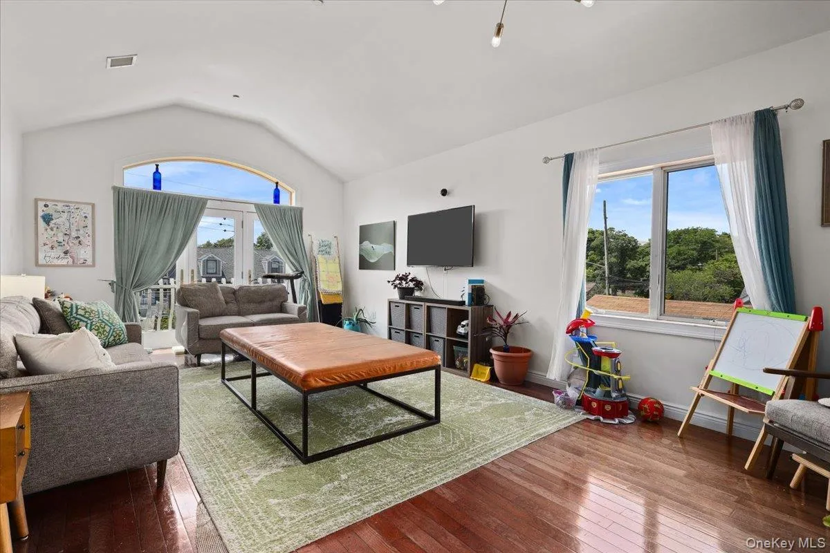 79 Tier Street, New York, NY, 3 Bedrooms Bedrooms, 6 Rooms Rooms,2 BathroomsBathrooms,Residential Lease,For Rent,Tier,0,1053765 79 Tier Street, New York, NY, 3 Bedrooms Bedrooms, 6 Rooms Rooms,2 BathroomsBathrooms,Residential Lease,For Rent,Tier,0,1053765