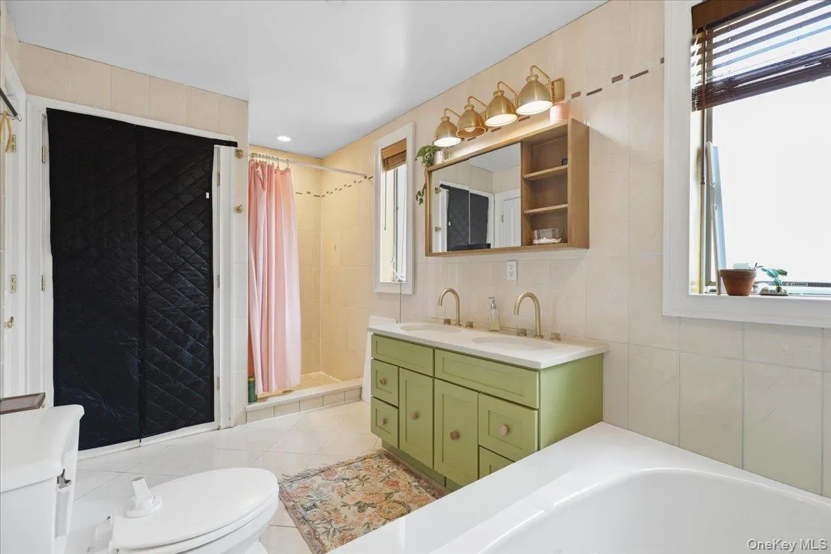79 Tier Street, New York, NY, 3 Bedrooms Bedrooms, 6 Rooms Rooms,2 BathroomsBathrooms,Residential Lease,For Rent,Tier,0,1053765 79 Tier Street, New York, NY, 3 Bedrooms Bedrooms, 6 Rooms Rooms,2 BathroomsBathrooms,Residential Lease,For Rent,Tier,0,1053765