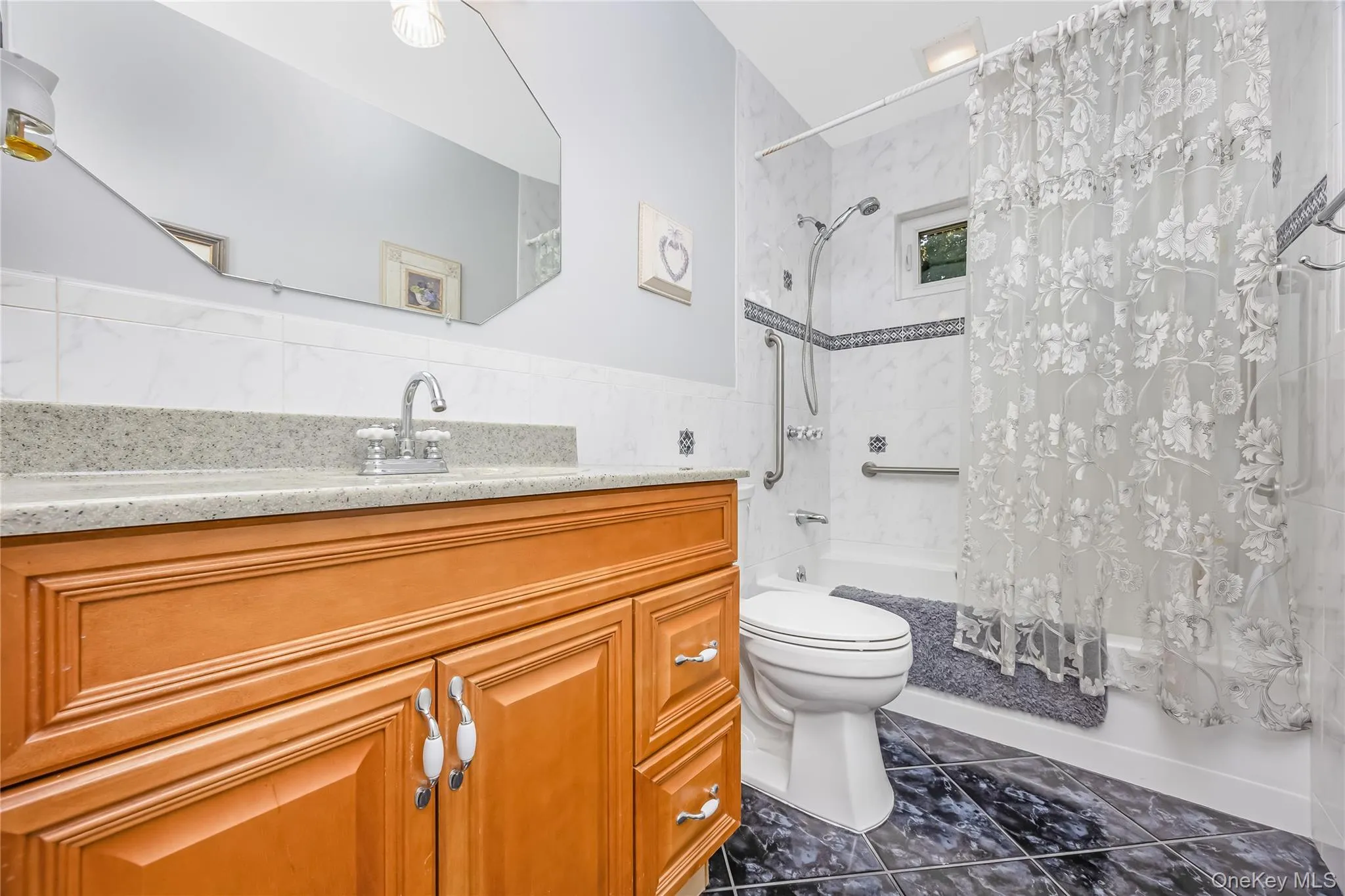 8 5th Street, Brookhaven, NY, 4 Bedrooms Bedrooms, 6 Rooms Rooms,2 BathroomsBathrooms,Residential,For Rent,5th,0,1053768 8 5th Street, Brookhaven, NY, 4 Bedrooms Bedrooms, 6 Rooms Rooms,2 BathroomsBathrooms,Residential,For Rent,5th,0,1053768