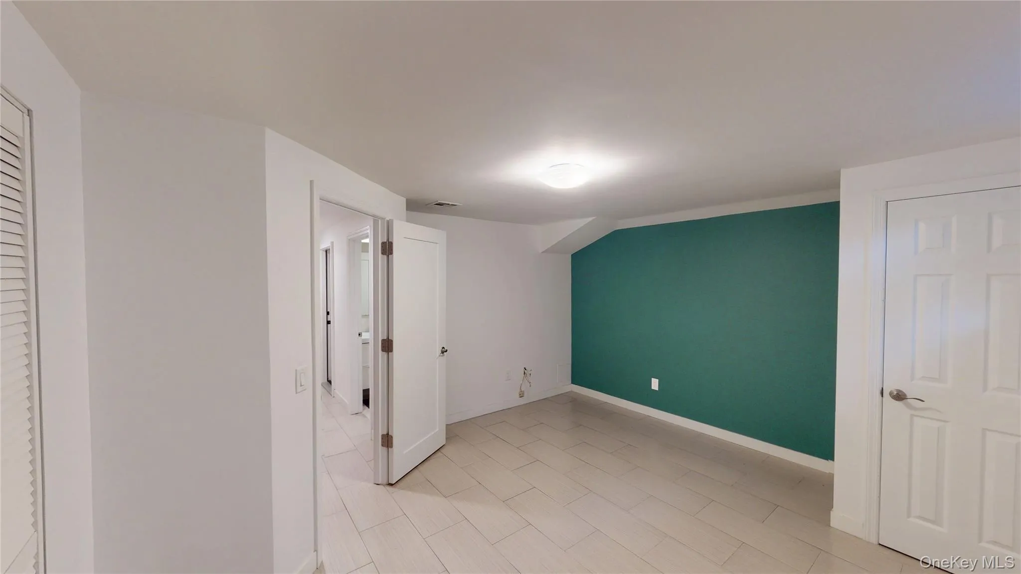 278 Burns Street, New York, NY, 3 Bedrooms Bedrooms, 5 Rooms Rooms,2 BathroomsBathrooms,Residential Lease,For Rent,Burns,0,1053772 278 Burns Street, New York, NY, 3 Bedrooms Bedrooms, 5 Rooms Rooms,2 BathroomsBathrooms,Residential Lease,For Rent,Burns,0,1053772