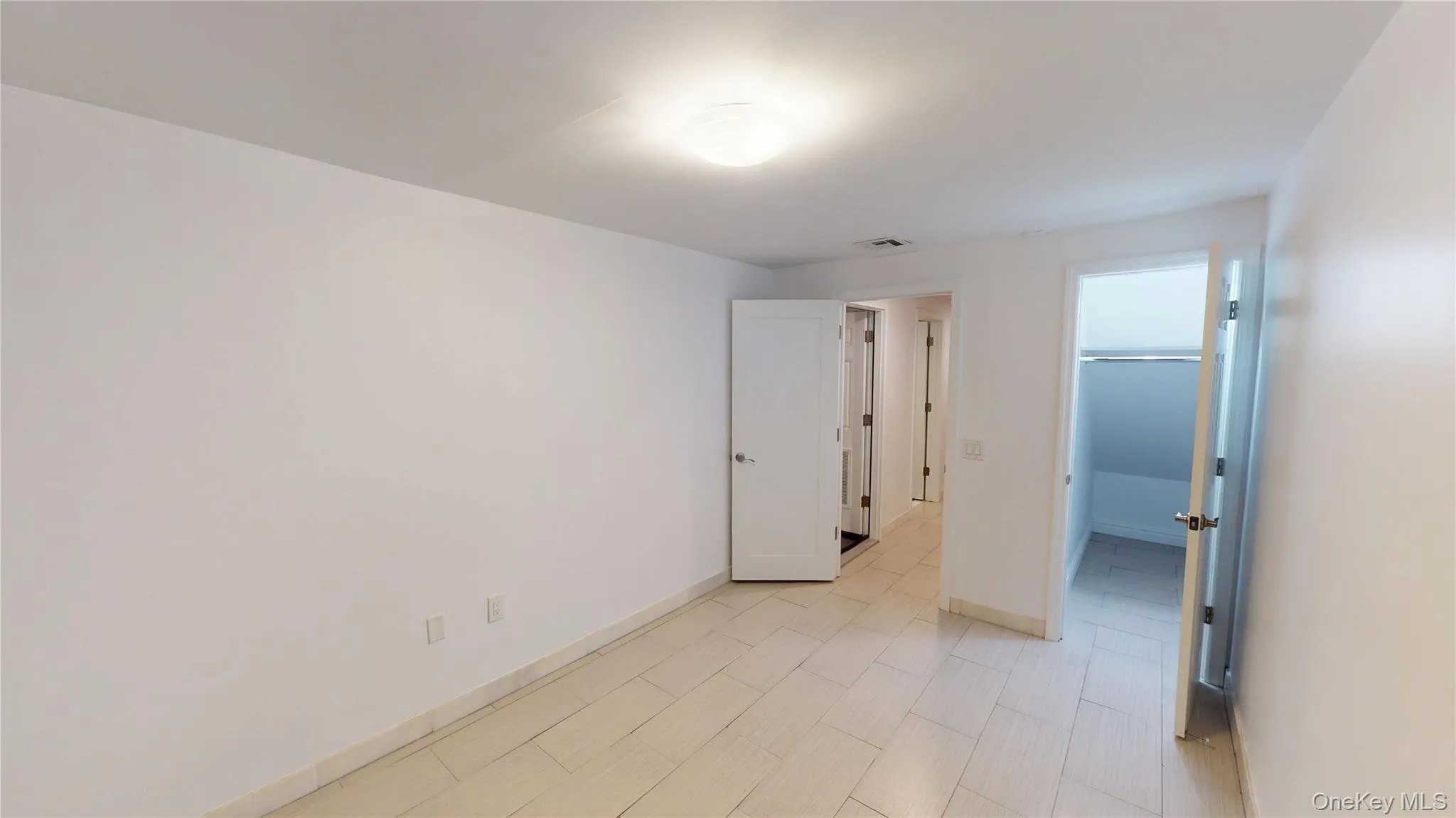 278 Burns Street, New York, NY, 3 Bedrooms Bedrooms, 5 Rooms Rooms,2 BathroomsBathrooms,Residential Lease,For Rent,Burns,0,1053772 278 Burns Street, New York, NY, 3 Bedrooms Bedrooms, 5 Rooms Rooms,2 BathroomsBathrooms,Residential Lease,For Rent,Burns,0,1053772