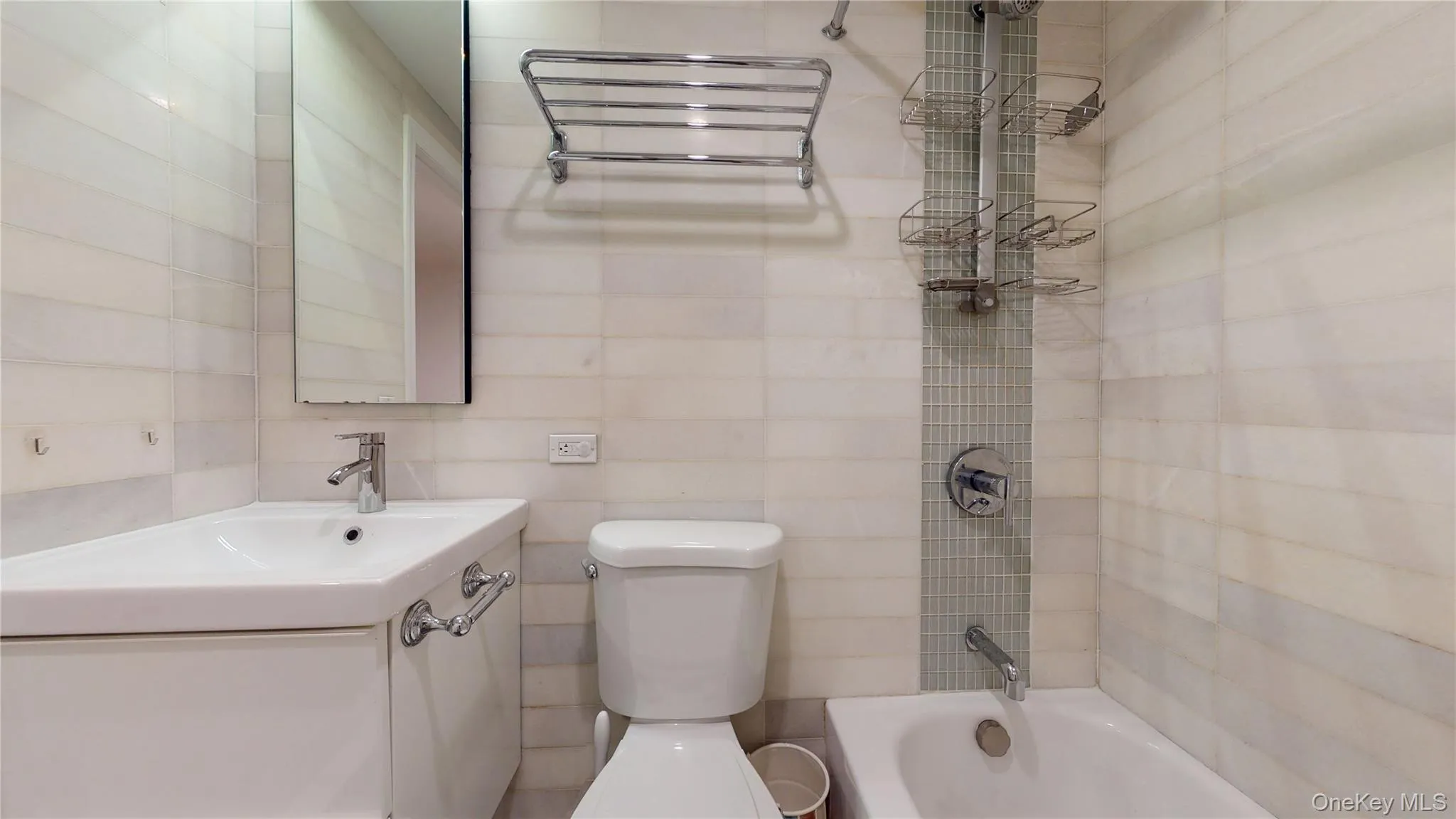 278 Burns Street, New York, NY, 3 Bedrooms Bedrooms, 5 Rooms Rooms,2 BathroomsBathrooms,Residential Lease,For Rent,Burns,0,1053772 278 Burns Street, New York, NY, 3 Bedrooms Bedrooms, 5 Rooms Rooms,2 BathroomsBathrooms,Residential Lease,For Rent,Burns,0,1053772