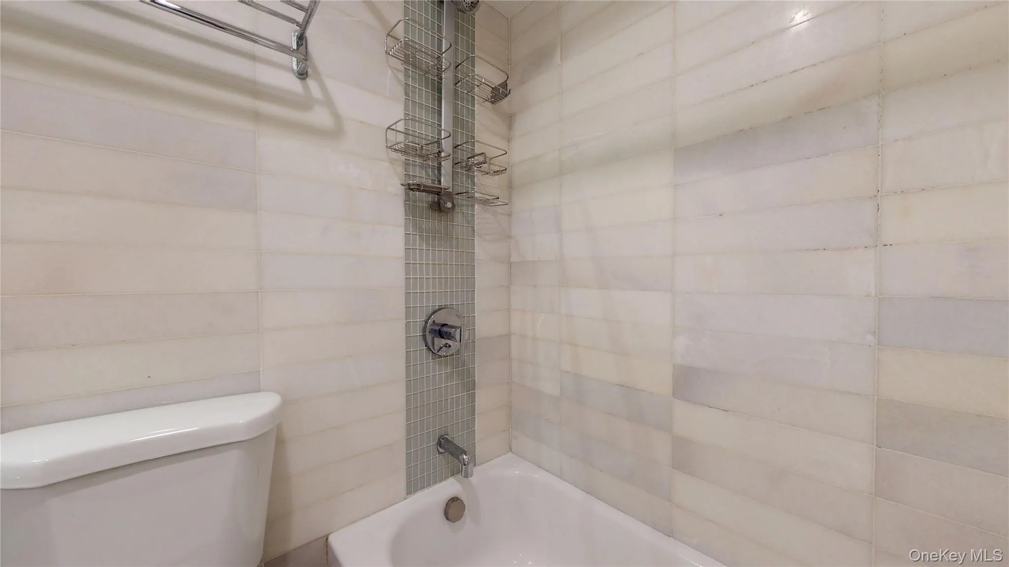 278 Burns Street, New York, NY, 3 Bedrooms Bedrooms, 5 Rooms Rooms,2 BathroomsBathrooms,Residential Lease,For Rent,Burns,0,1053772 278 Burns Street, New York, NY, 3 Bedrooms Bedrooms, 5 Rooms Rooms,2 BathroomsBathrooms,Residential Lease,For Rent,Burns,0,1053772