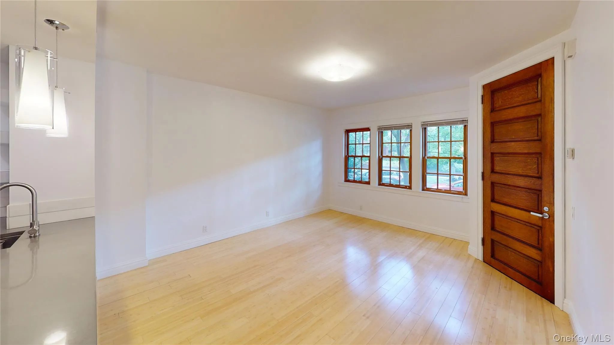 278 Burns Street, New York, NY, 3 Bedrooms Bedrooms, 5 Rooms Rooms,2 BathroomsBathrooms,Residential Lease,For Rent,Burns,0,1053772 278 Burns Street, New York, NY, 3 Bedrooms Bedrooms, 5 Rooms Rooms,2 BathroomsBathrooms,Residential Lease,For Rent,Burns,0,1053772