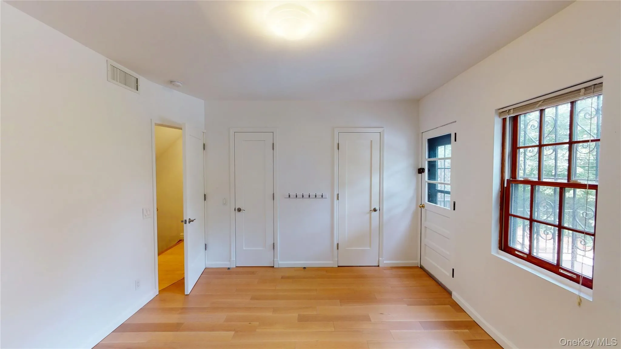 278 Burns Street, New York, NY, 3 Bedrooms Bedrooms, 5 Rooms Rooms,2 BathroomsBathrooms,Residential Lease,For Rent,Burns,0,1053772 278 Burns Street, New York, NY, 3 Bedrooms Bedrooms, 5 Rooms Rooms,2 BathroomsBathrooms,Residential Lease,For Rent,Burns,0,1053772