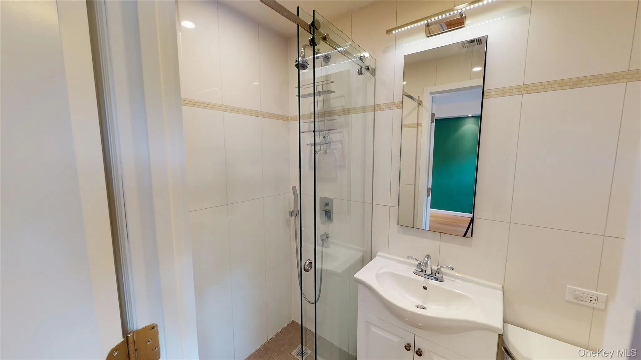 278 Burns Street, New York, NY, 3 Bedrooms Bedrooms, 5 Rooms Rooms,2 BathroomsBathrooms,Residential Lease,For Rent,Burns,0,1053772 278 Burns Street, New York, NY, 3 Bedrooms Bedrooms, 5 Rooms Rooms,2 BathroomsBathrooms,Residential Lease,For Rent,Burns,0,1053772