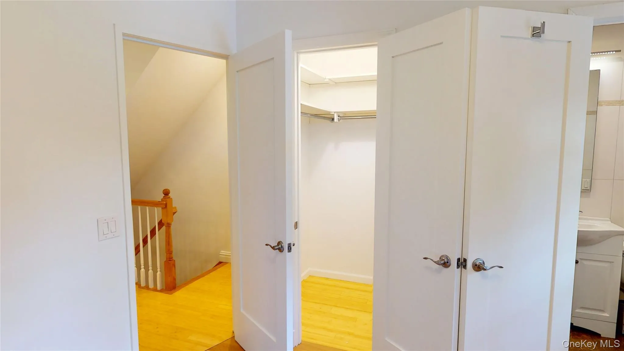 278 Burns Street, New York, NY, 3 Bedrooms Bedrooms, 5 Rooms Rooms,2 BathroomsBathrooms,Residential Lease,For Rent,Burns,0,1053772 278 Burns Street, New York, NY, 3 Bedrooms Bedrooms, 5 Rooms Rooms,2 BathroomsBathrooms,Residential Lease,For Rent,Burns,0,1053772