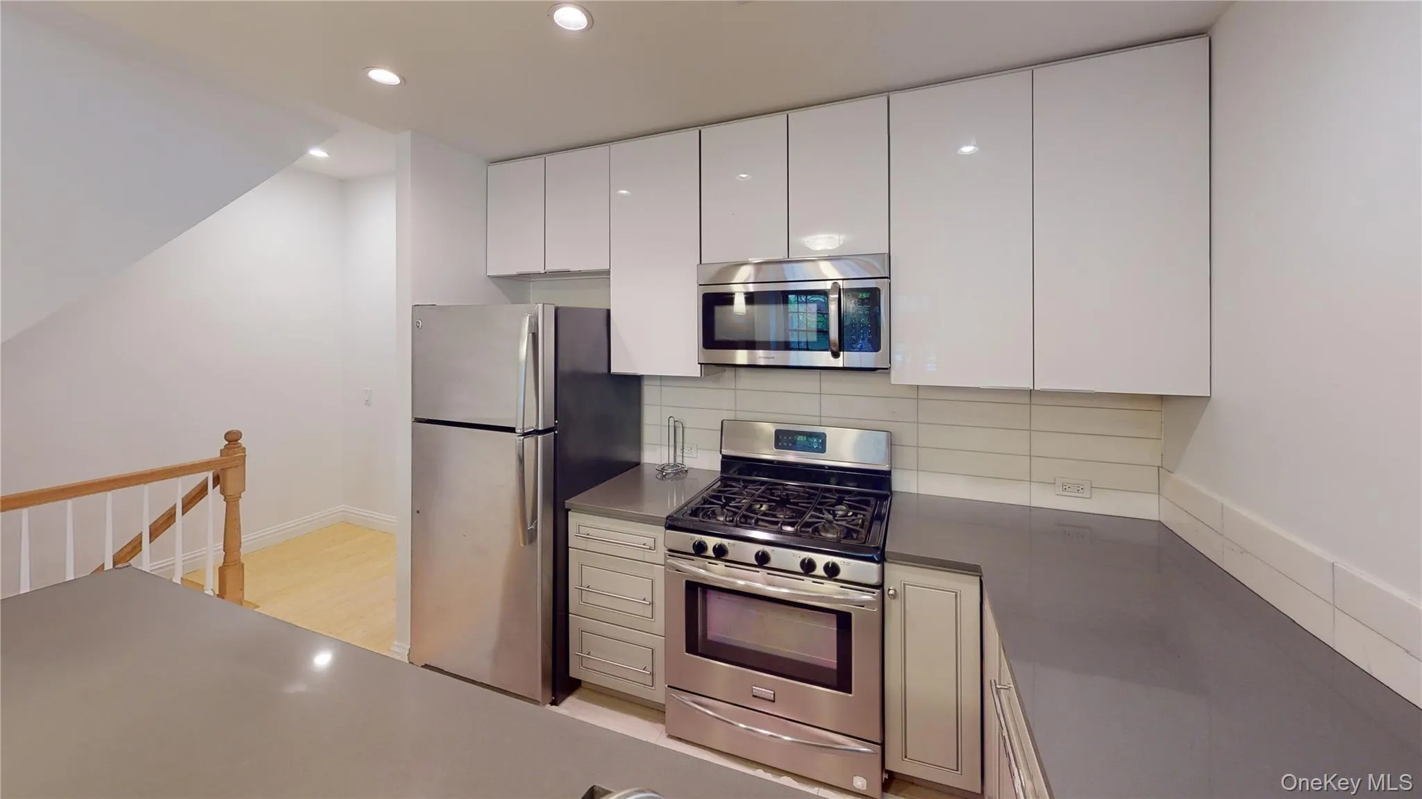 278 Burns Street, New York, NY, 3 Bedrooms Bedrooms, 5 Rooms Rooms,2 BathroomsBathrooms,Residential Lease,For Rent,Burns,0,1053772 278 Burns Street, New York, NY, 3 Bedrooms Bedrooms, 5 Rooms Rooms,2 BathroomsBathrooms,Residential Lease,For Rent,Burns,0,1053772