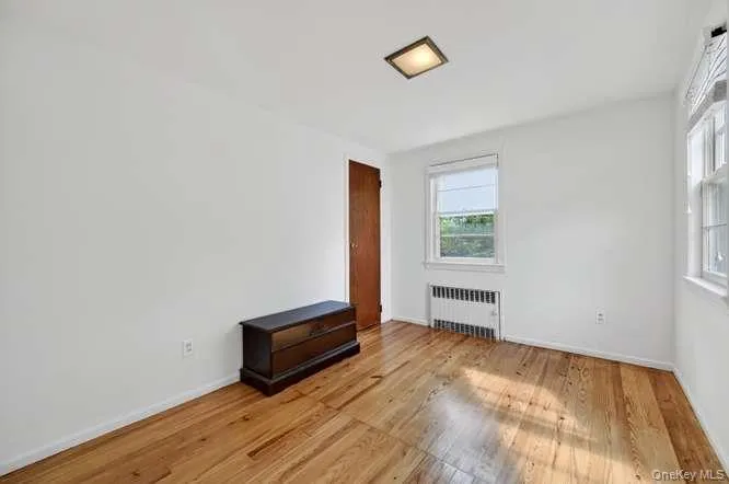 48 Maple Drive, North Hempstead, NY, 3 Bedrooms Bedrooms, 8 Rooms Rooms,2 BathroomsBathrooms,Residential,For Rent,Maple,0,1053773 48 Maple Drive, North Hempstead, NY, 3 Bedrooms Bedrooms, 8 Rooms Rooms,2 BathroomsBathrooms,Residential,For Rent,Maple,0,1053773