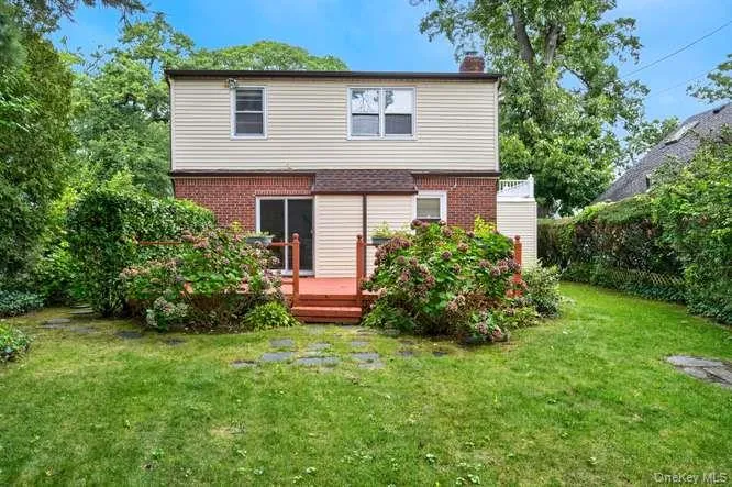 48 Maple Drive, North Hempstead, NY, 3 Bedrooms Bedrooms, 8 Rooms Rooms,2 BathroomsBathrooms,Residential,For Rent,Maple,0,1053773 48 Maple Drive, North Hempstead, NY, 3 Bedrooms Bedrooms, 8 Rooms Rooms,2 BathroomsBathrooms,Residential,For Rent,Maple,0,1053773